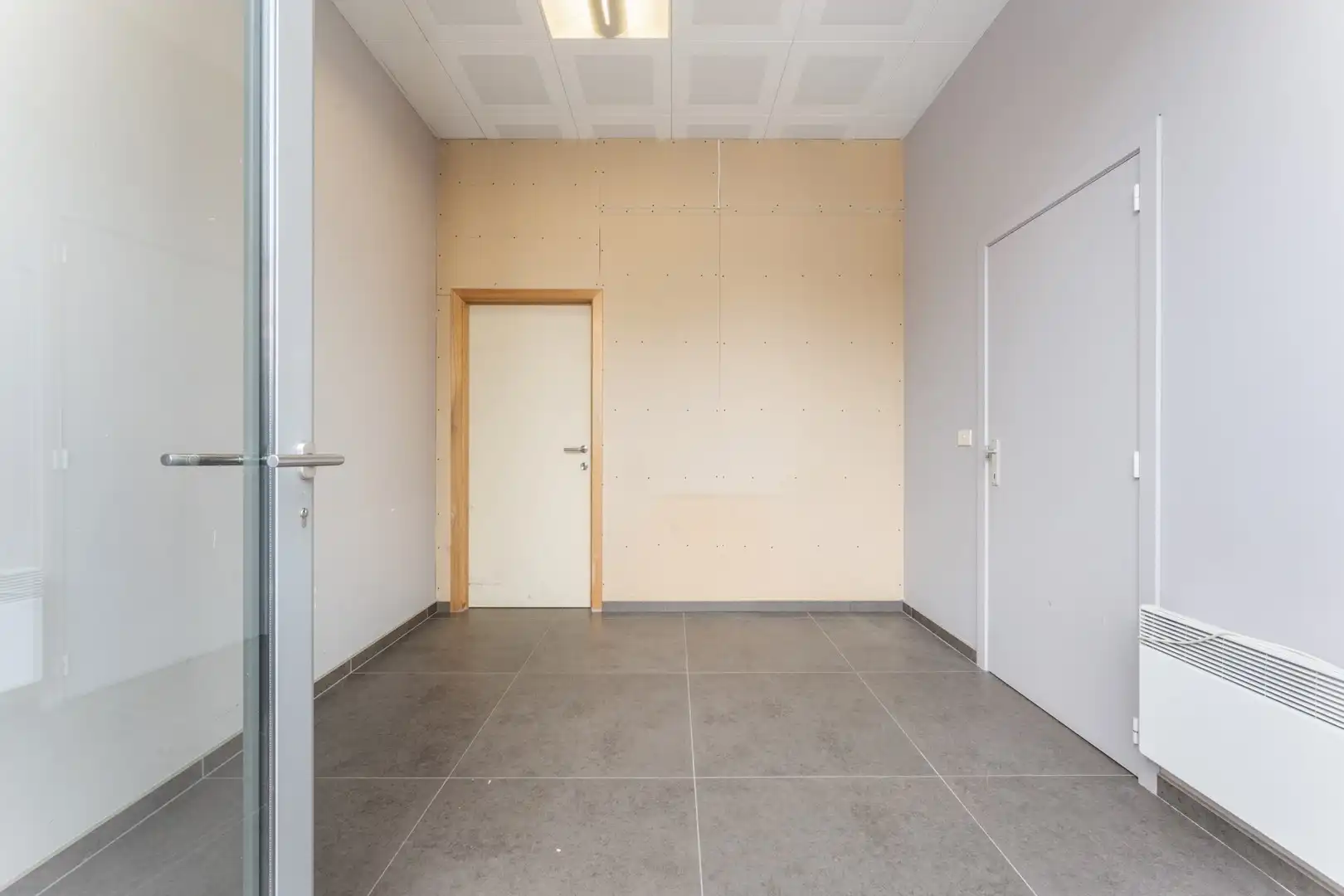Veelzijdige loods/magazijn met extra mogelijkheden te Rumbeke (Roeselare)! foto 11