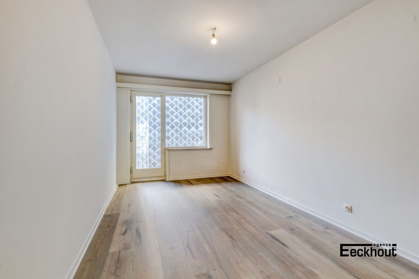 Exclusief, volledig vernieuwd appartement (104 m²) op gegeerde ligging te Oostende! foto 16