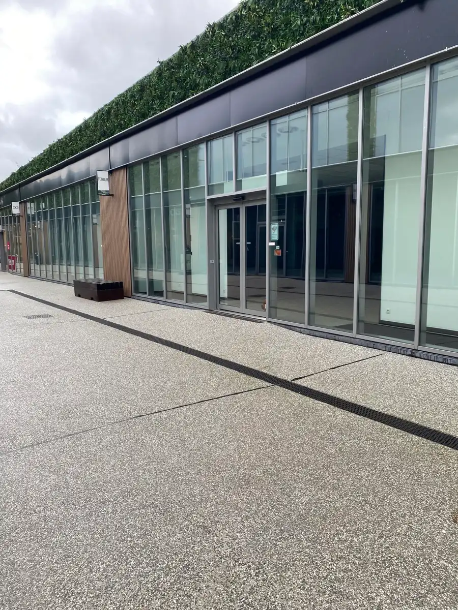 Commerciële ruimte te huur Warande 37 - 9120 Beveren-Kruibeke-Zwijndrecht