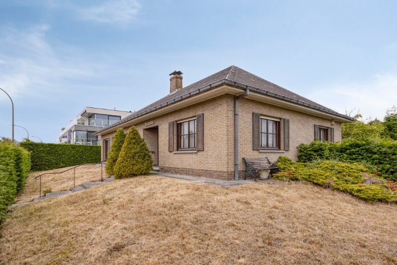 Vrijstaande ruime bungalow foto 13
