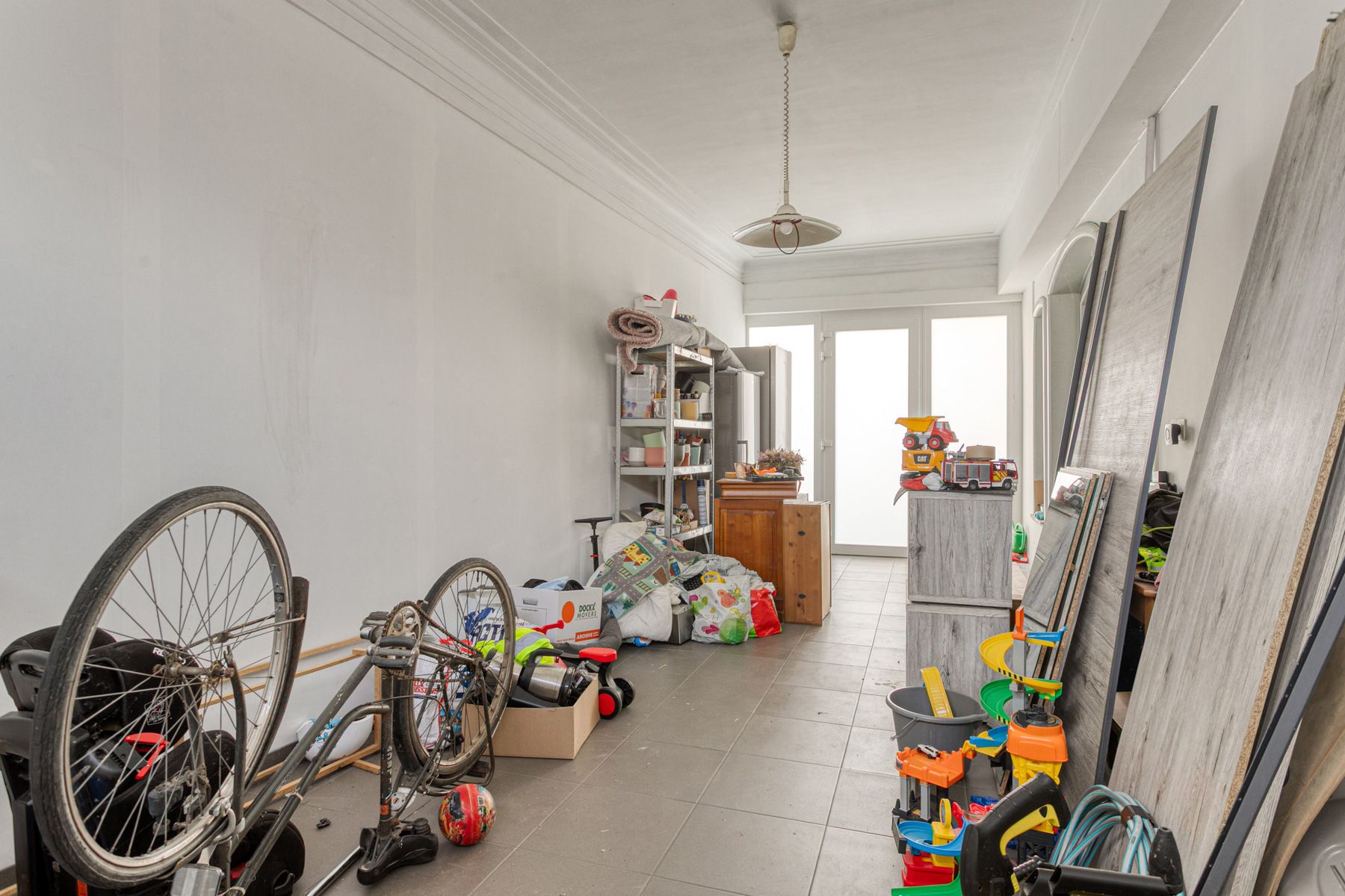 Instapklaar app.  met 3 slaapkamers, garage en terras foto 13