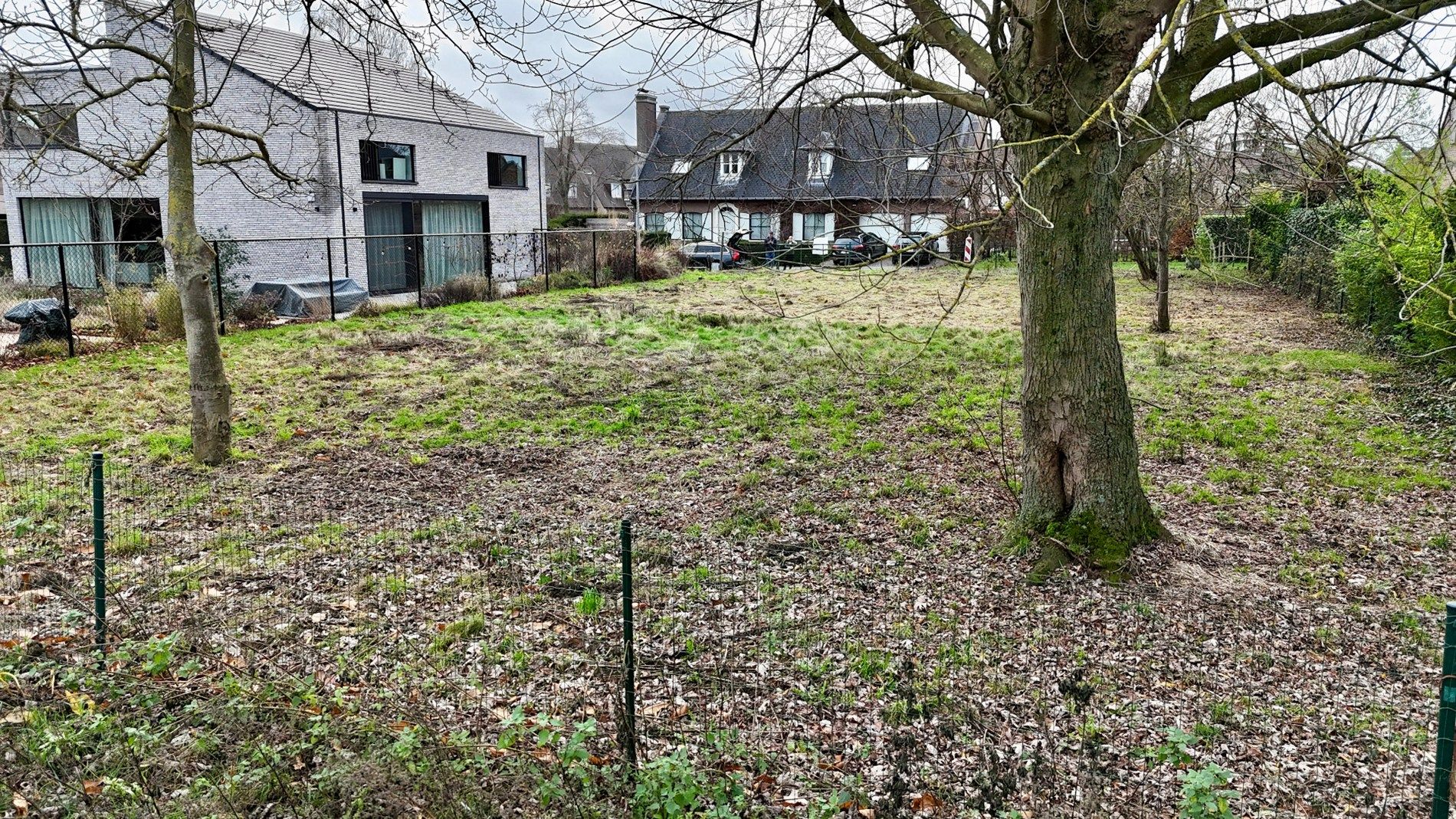 Uniek perceel bouwgrond van 800m² in de Pius X wijk foto 5