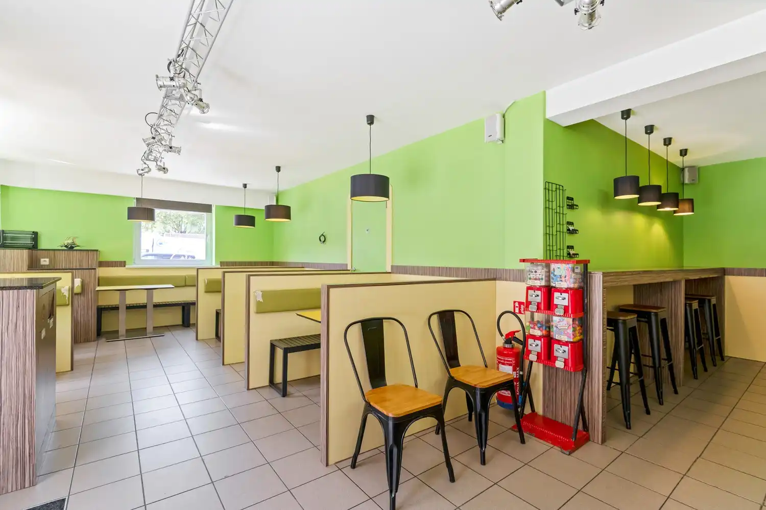 Handelsgelijkvloers te koop in Hoboken! foto 4