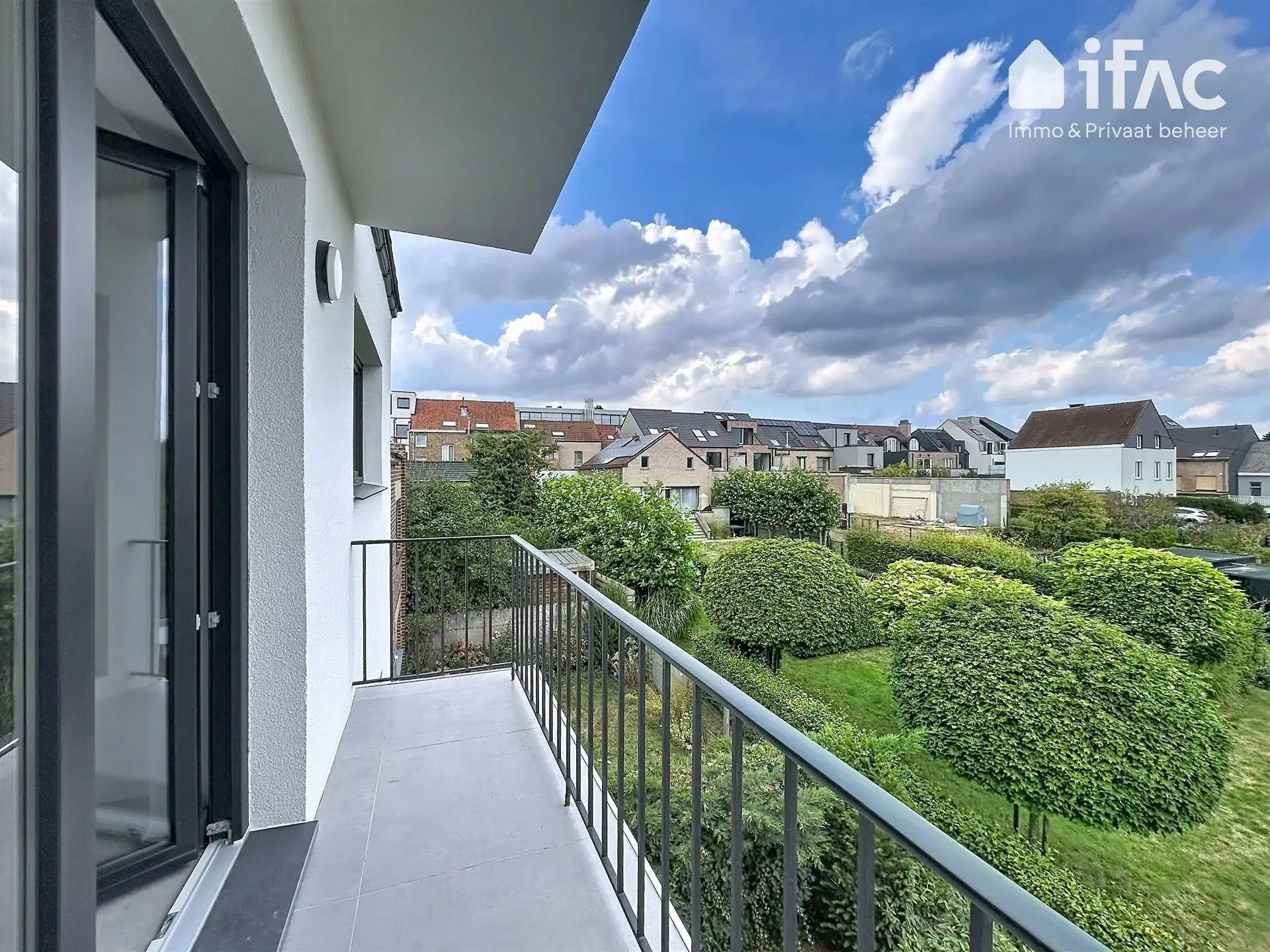 Modern appartement met terras en 2 slaapkamers foto 7