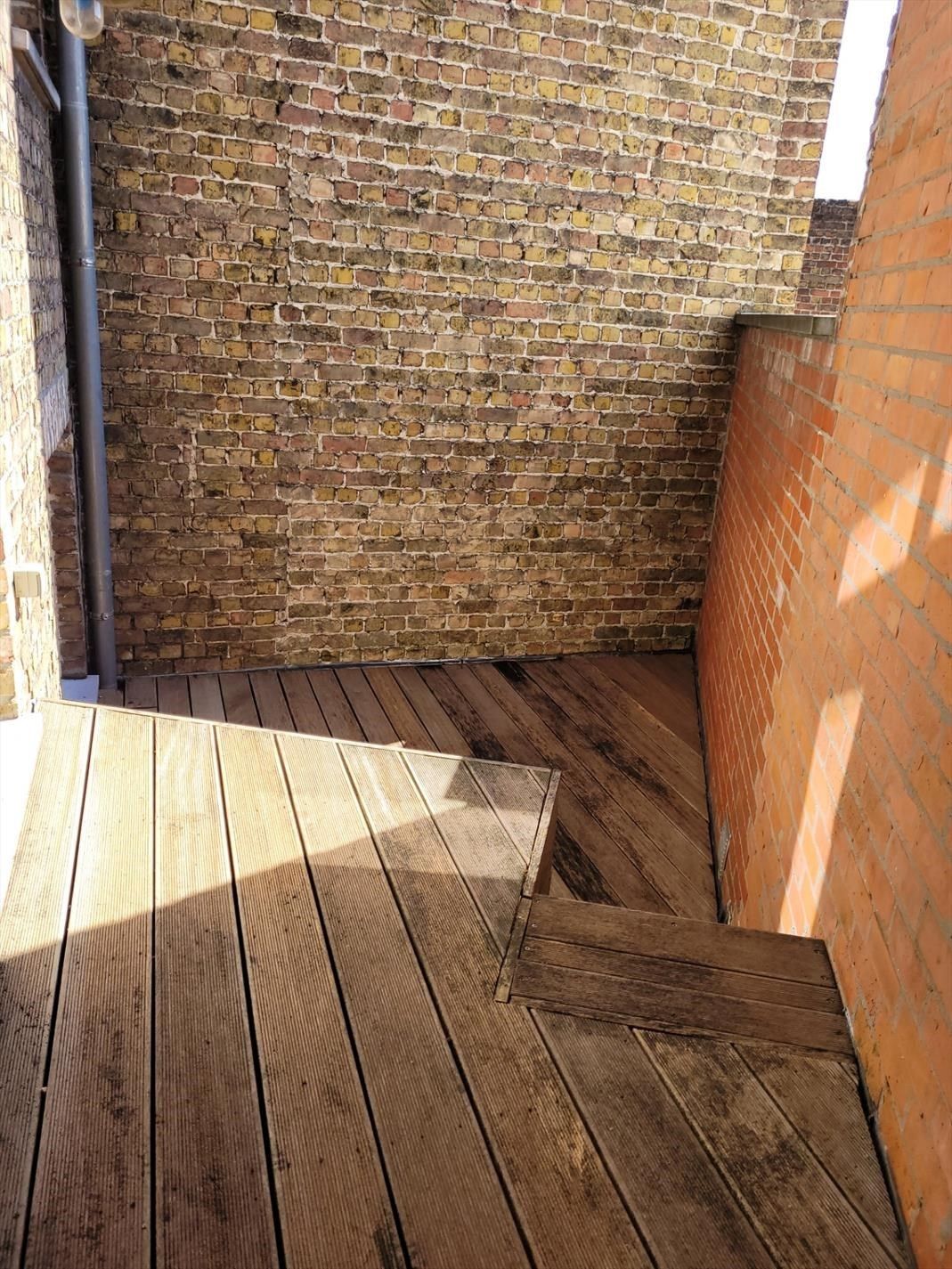 Kantoor gebouw of woonst in neo-gotische stijl met prachtige zichten op de Ezelpoort en het Stil Ende. foto 15