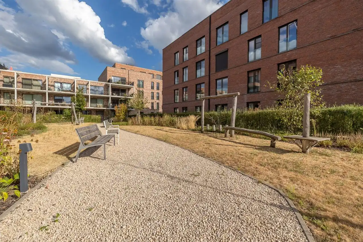 Lichtrijke penthouse met 2 slpk, terras en autostaanplaats foto 30