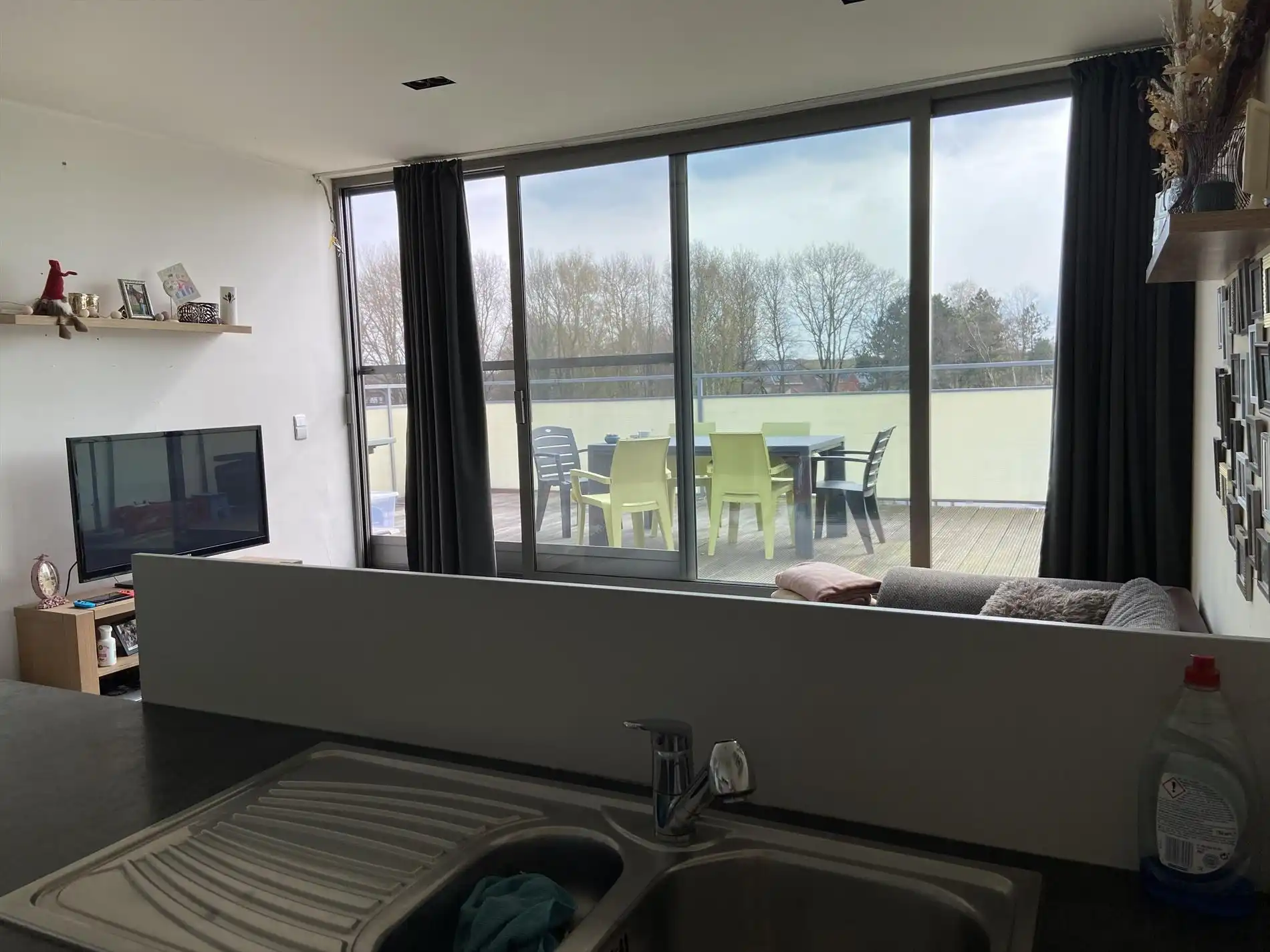 Appartement met 1 slaapkamer en zeer ruim (30m²) terras te St.-Jozef-Olen ! foto 9
