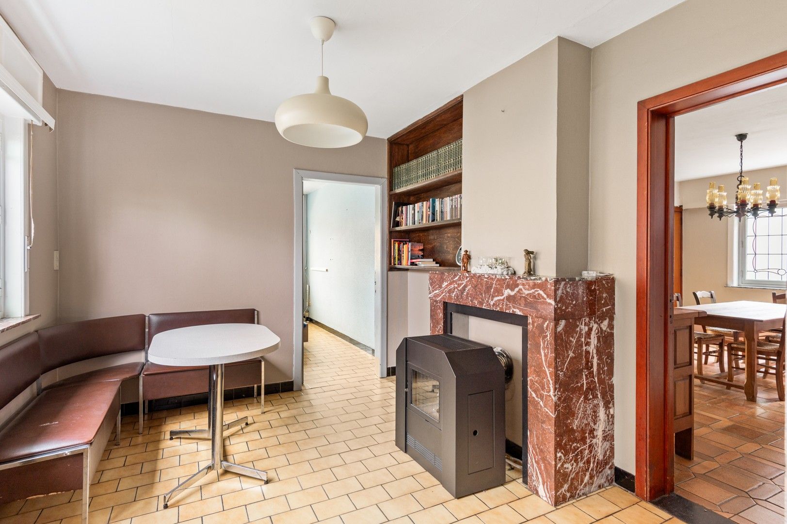 Te renoveren open bebouwing op groen perceel met prachtig uitzicht foto 7