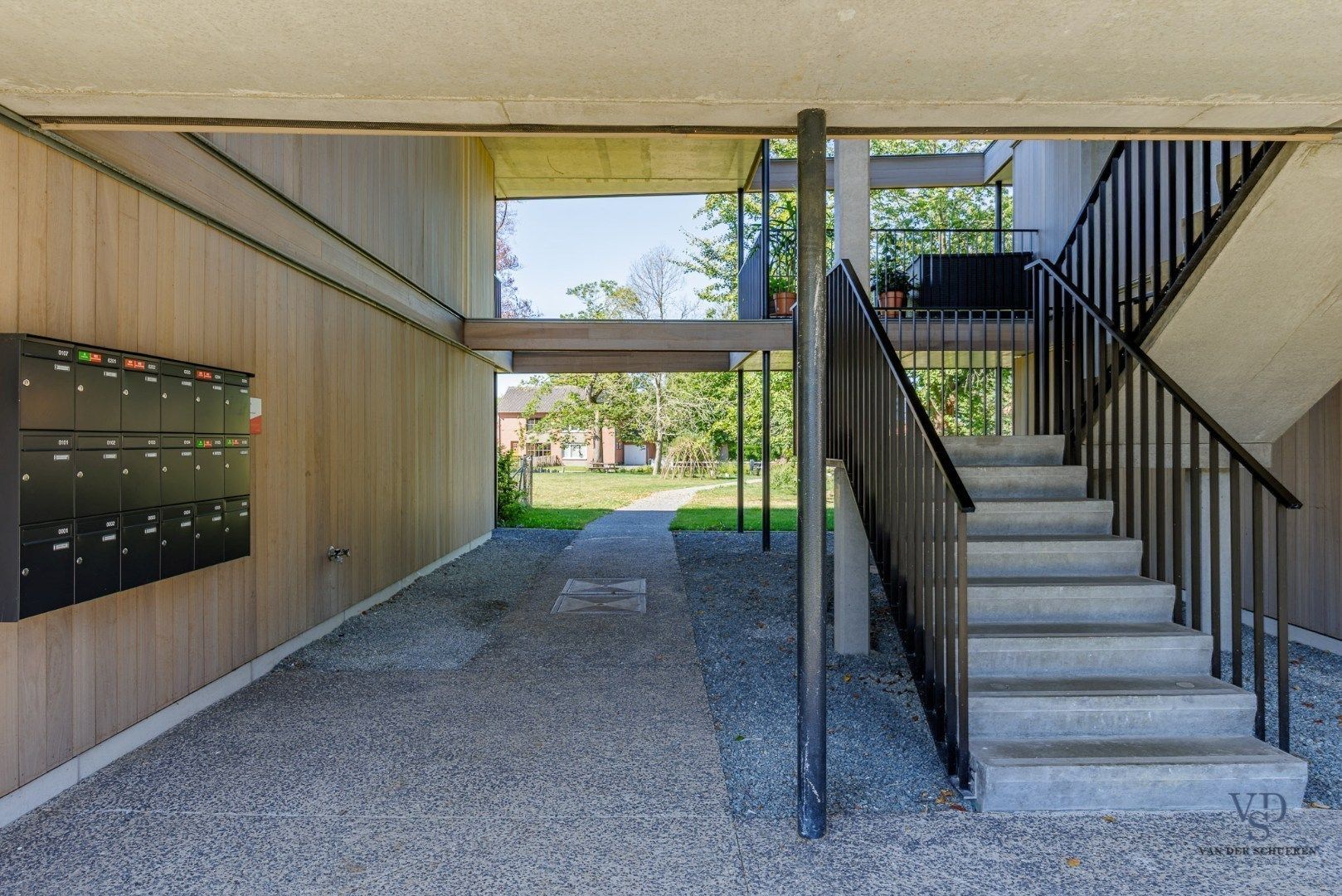 Gelijkvloers 2-slpk appartement foto 12