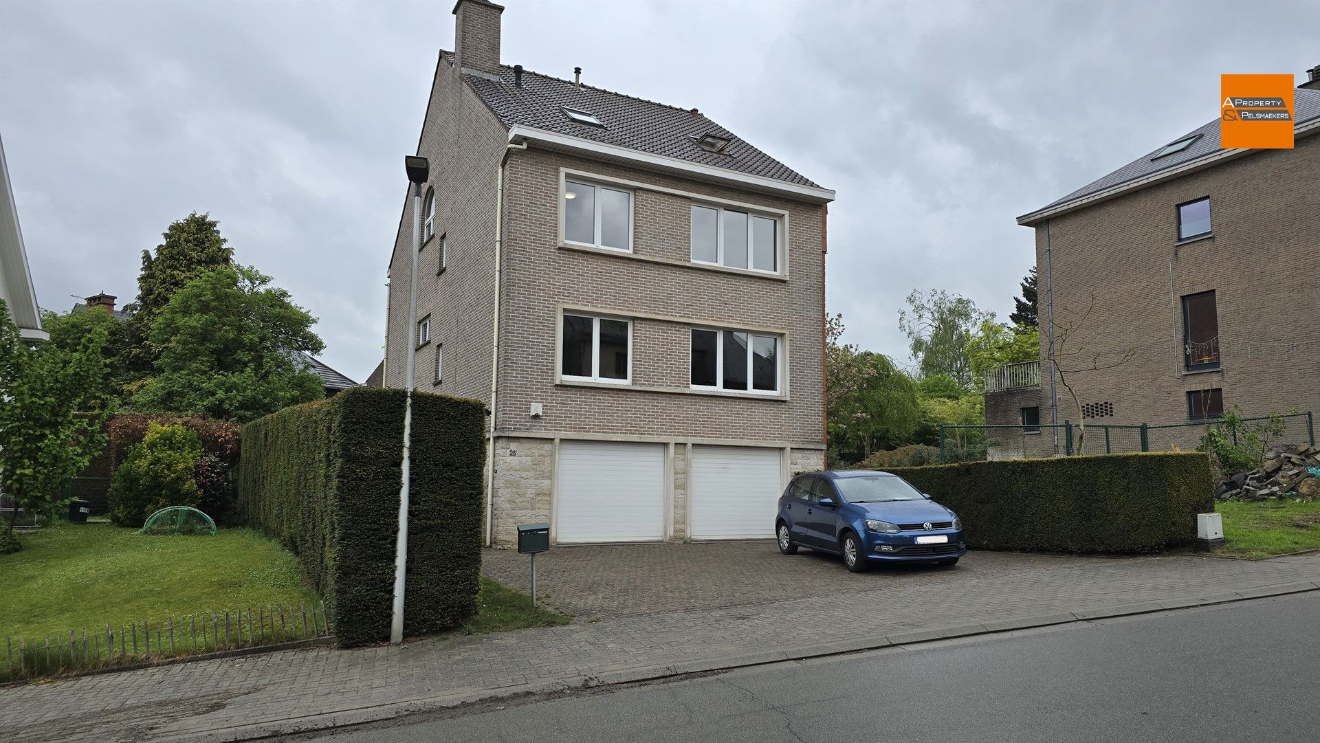 Ruime en instapklare bel-étagewoning met 7 slaapkamers en tuin op toplocatie in Kraainem foto 2
