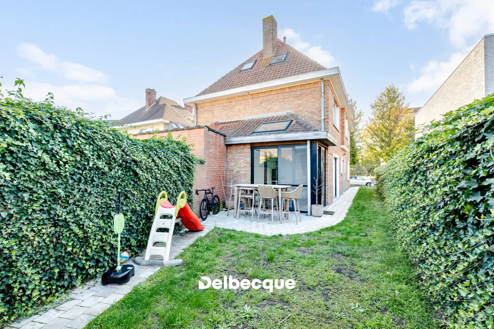 Instapklare halfopen woning in topbuurt te Sint-Andries foto 7