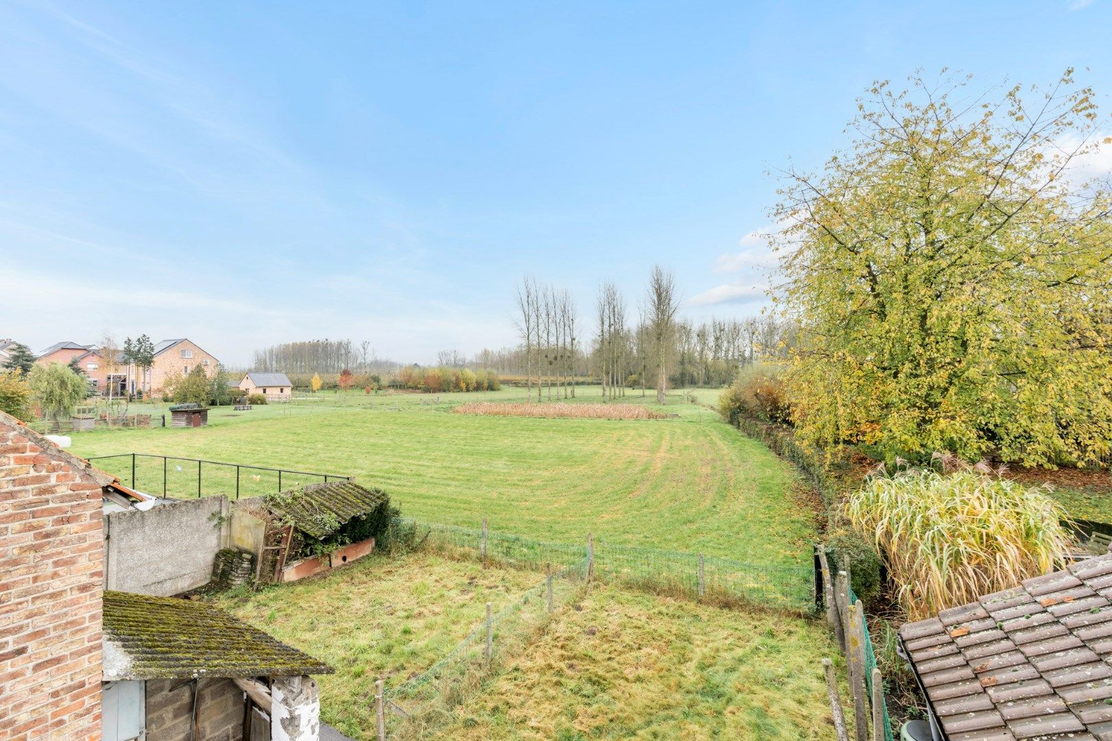 Te renoveren halfvrijstaande woning op een perceel van 4a24ca foto 30