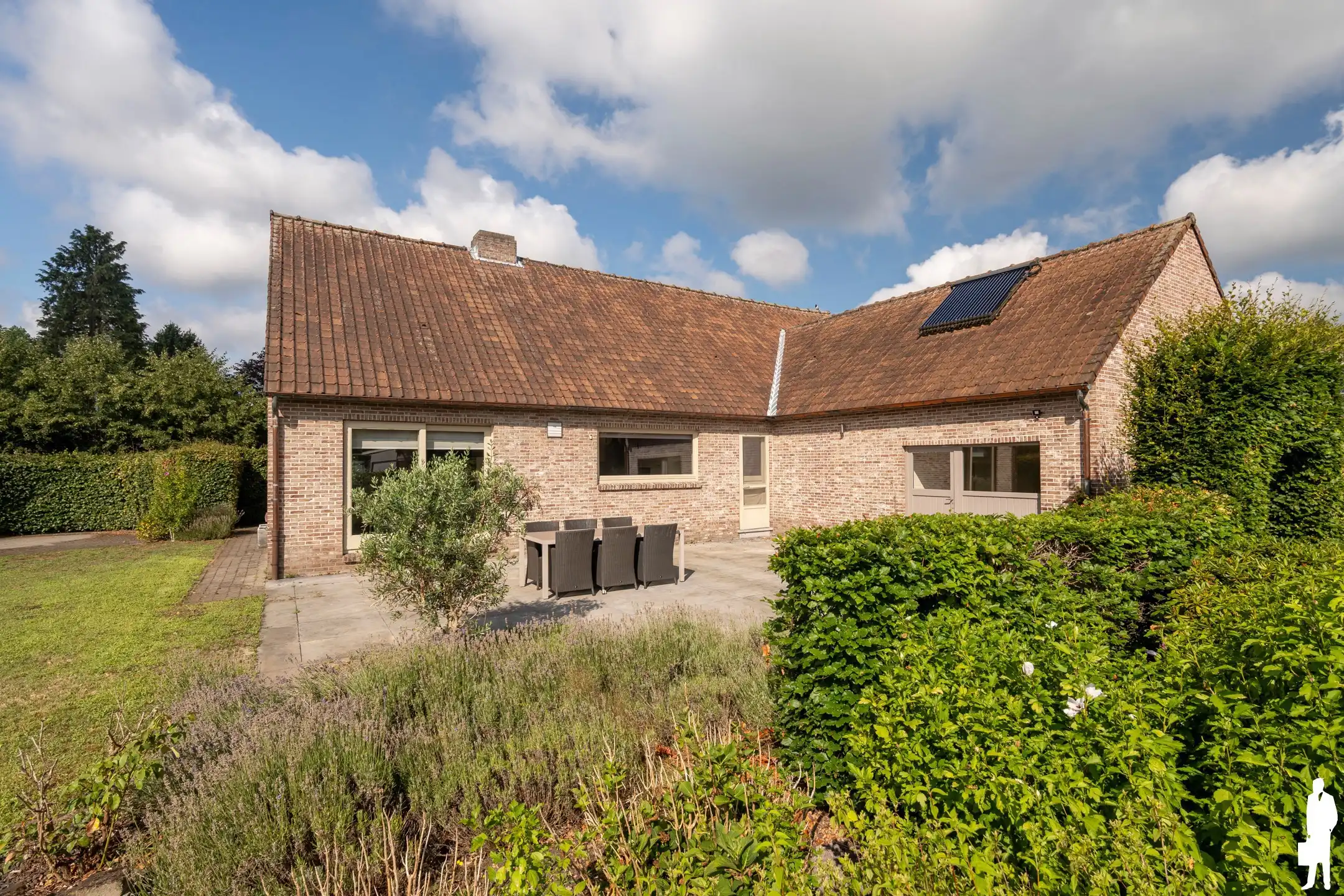 Ruime woning met 5 slpk. op ca. 16 are; uniek, groen gelegen foto 25