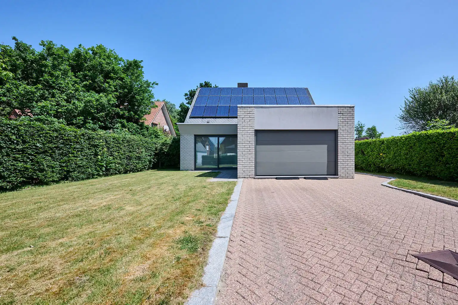 Villa te koop foto {{pictureIndex}}