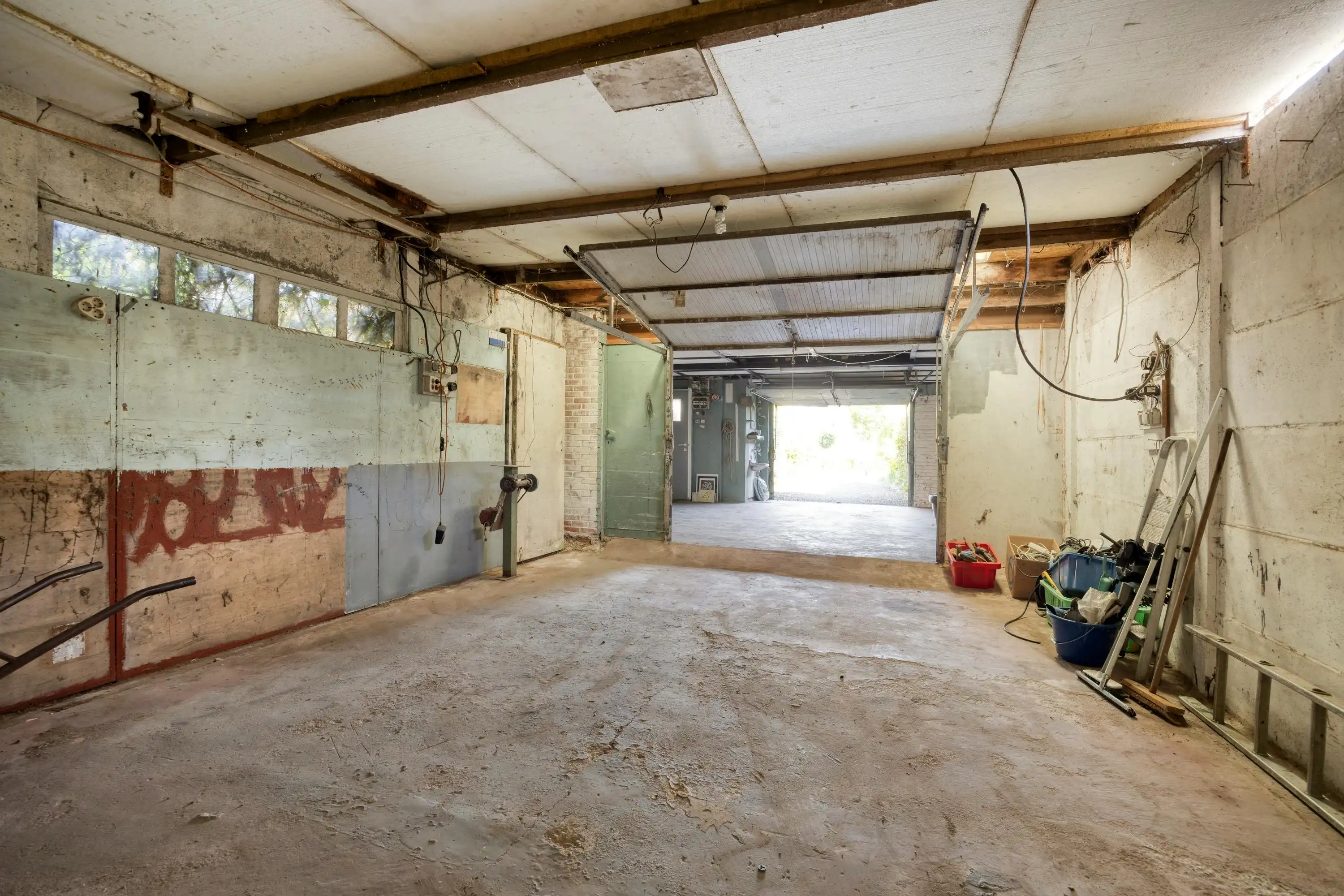 Op te knappen woning met 4 slaapkamers, ruime tuin nabij centrum Diepenbeek foto 21