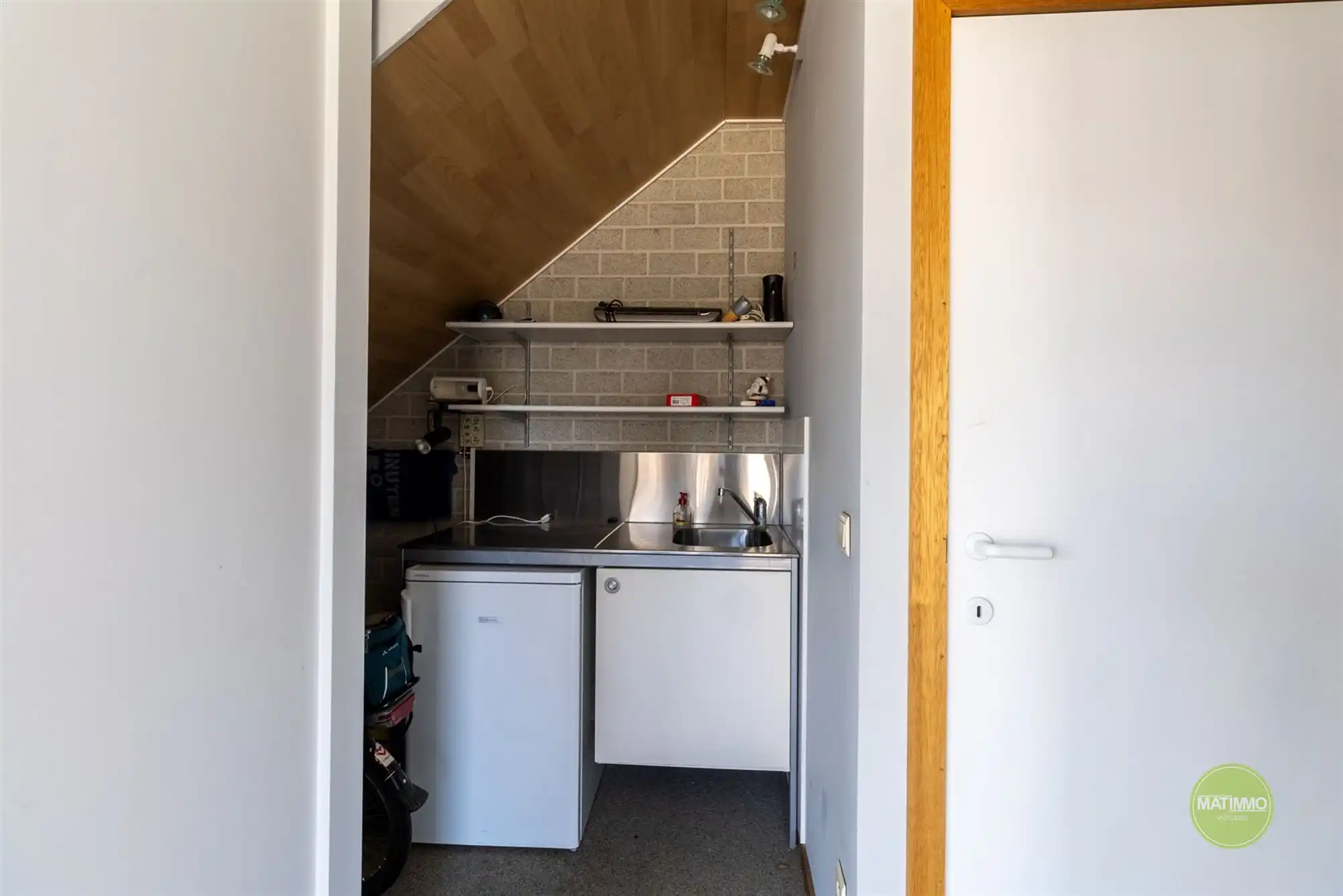 Uniek handelshuis met ruime woonst op toplocatie in Mol  foto 11