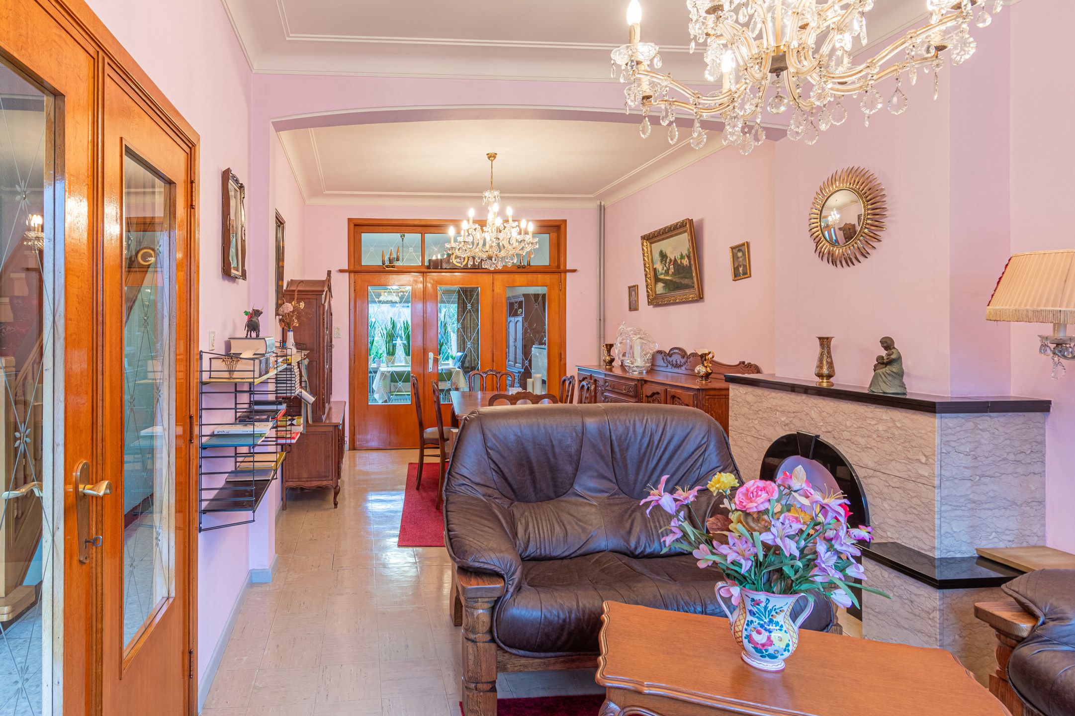 Ruime op te frissen woning met garage en tuin  foto 3