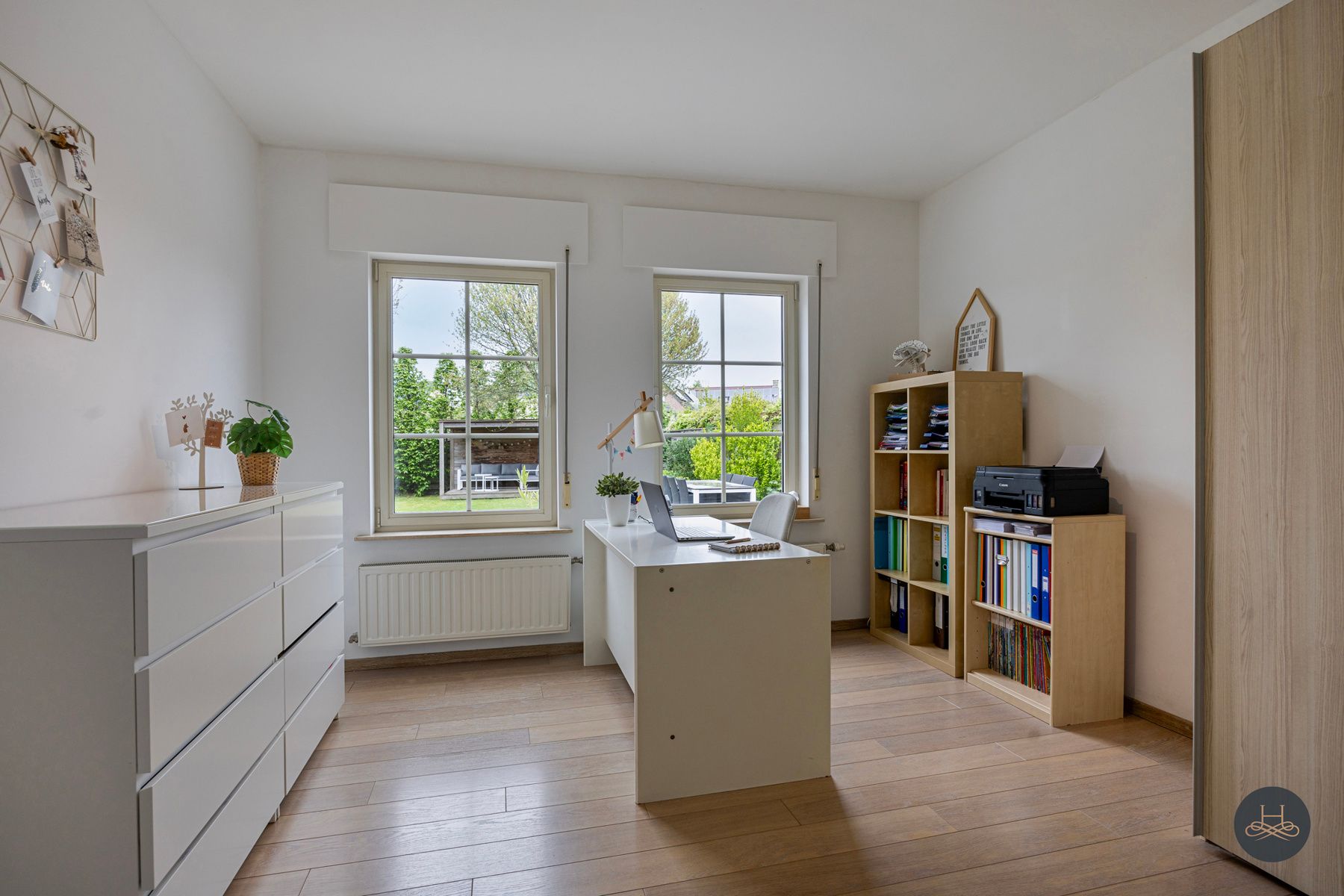 Rustig gelegen, gerenoveerde open woning met prachtige tuin foto 17