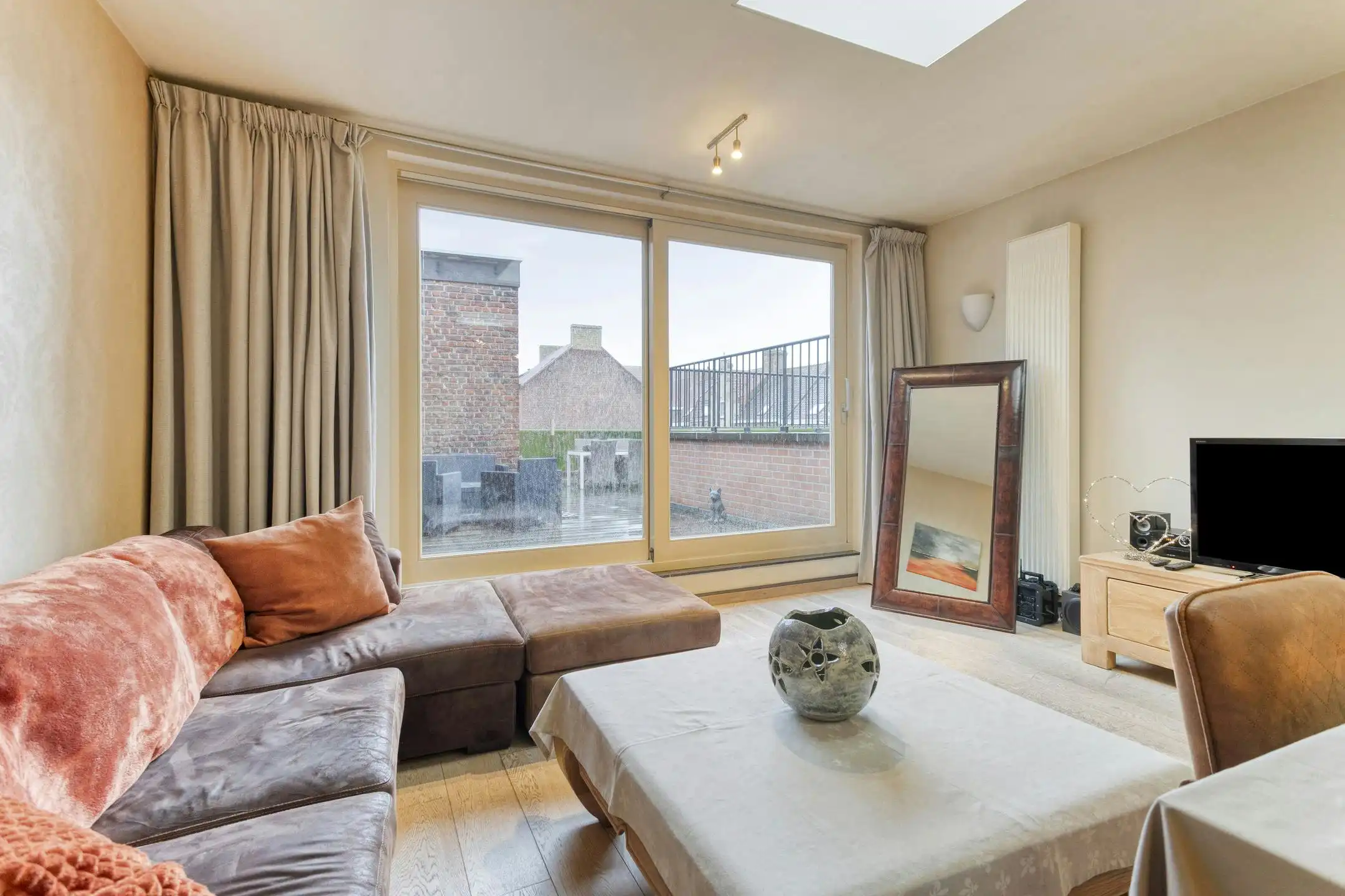 Appartement met drie kamers en twee badkamers te koop in Ieper foto 8