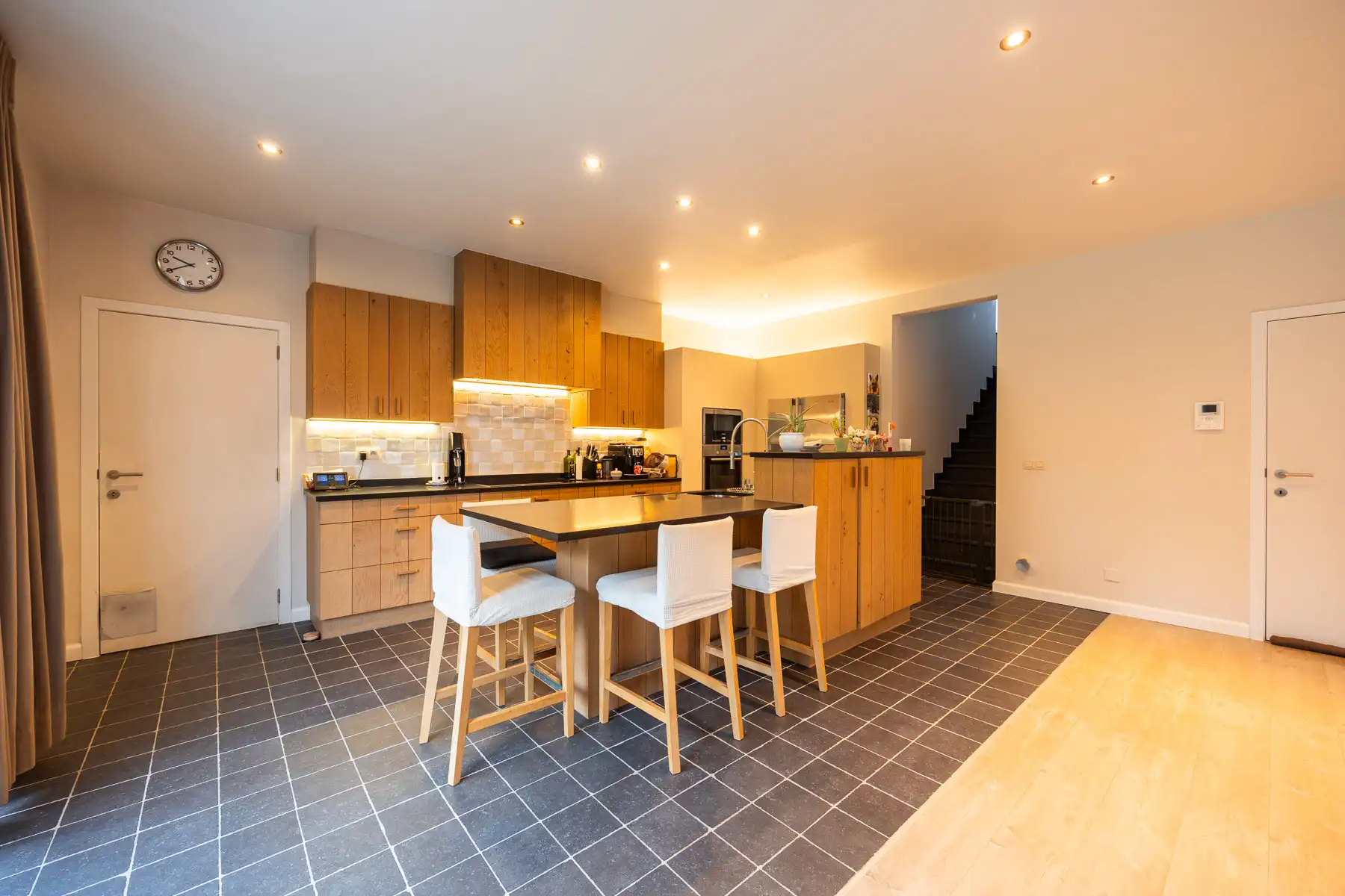 Charmante villa in landelijke stijl met zwembad foto 3