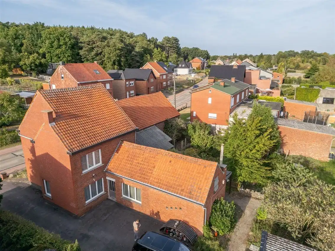 Zeldzaam breed perceel met zuidtuin aan agrarisch gebied foto 30