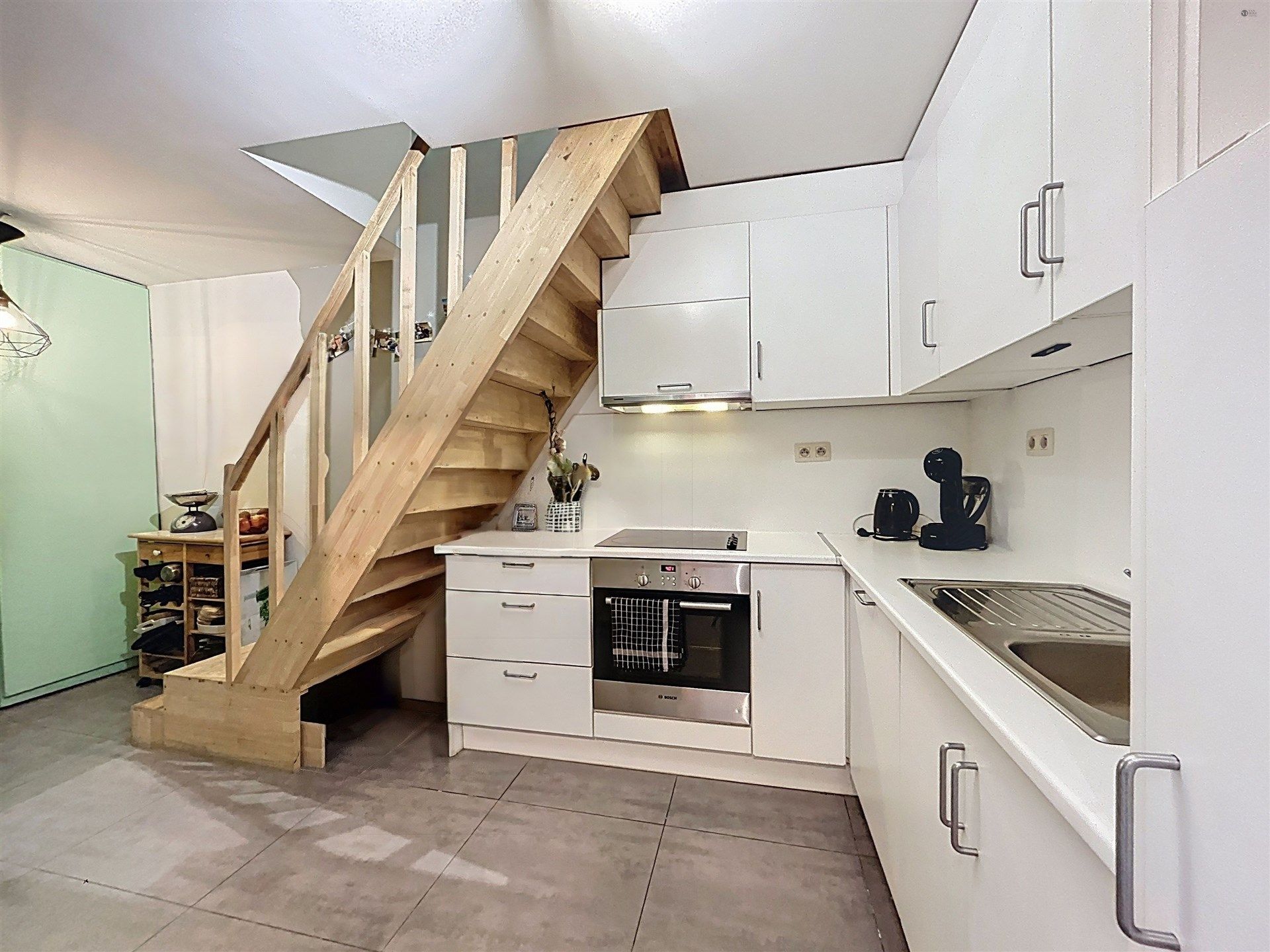 instapklare gezinswoning met 3 slaapkamers en oprit op toplocatie foto 9