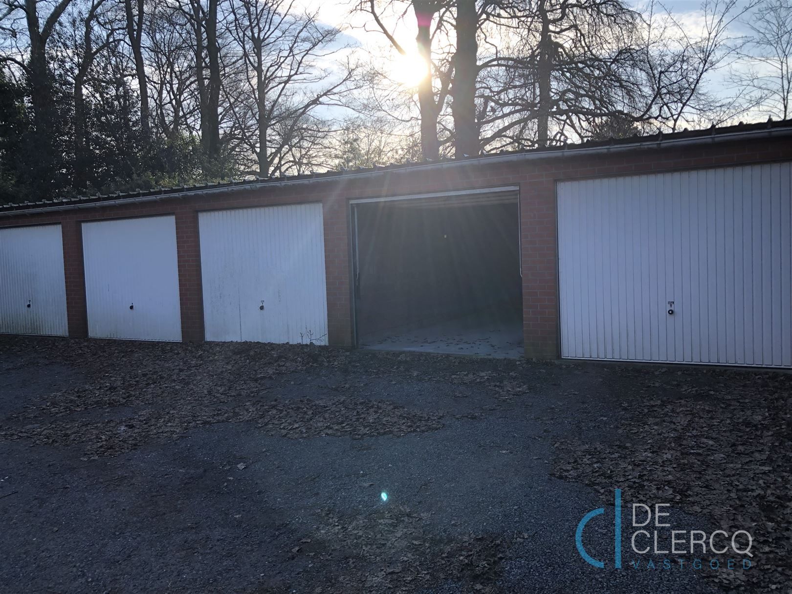 Bovengrondse garage TE HUUR te Oostakker foto 3