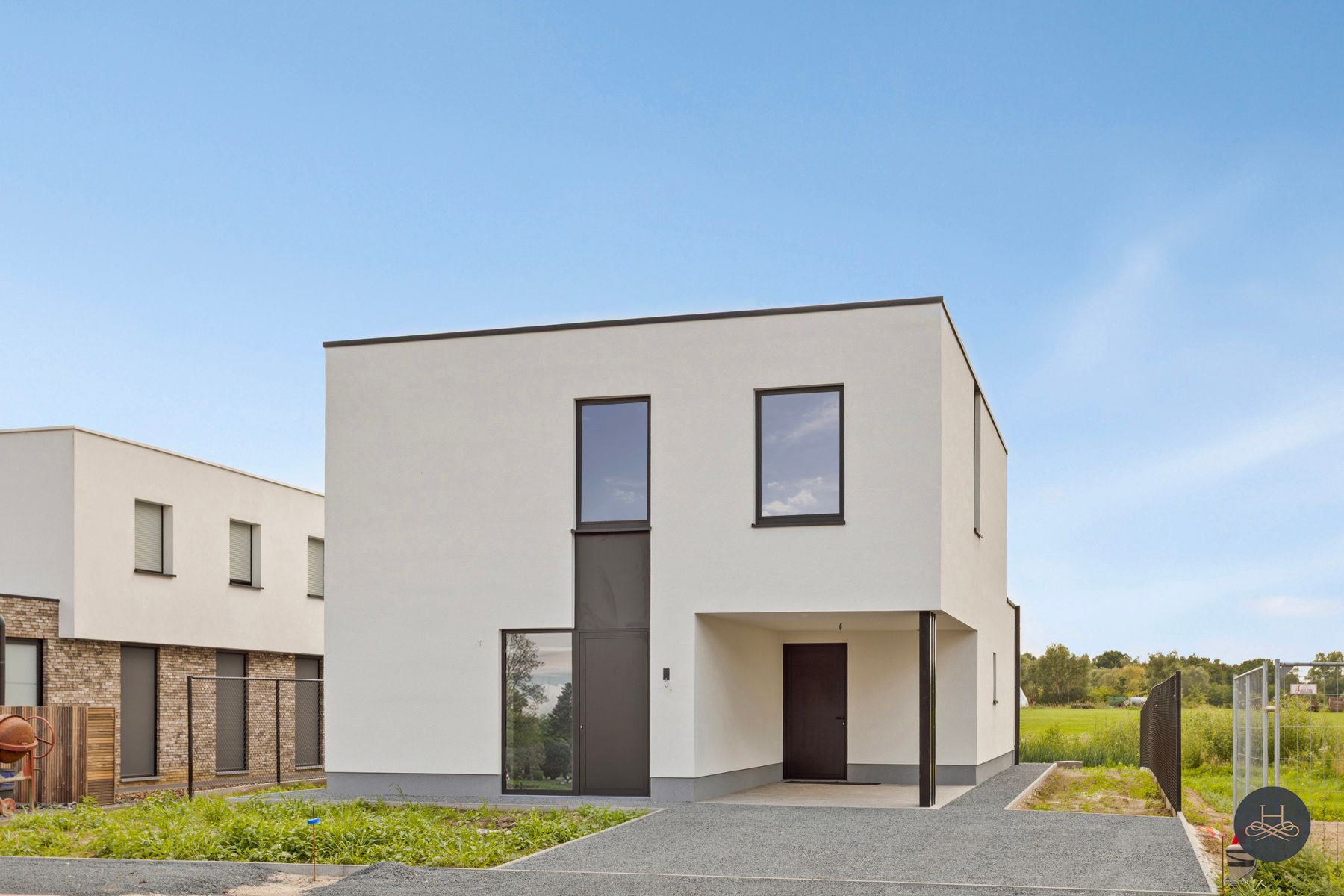 Hoogwaardig afgewerkte nieuwbouw villa met open zicht foto 3