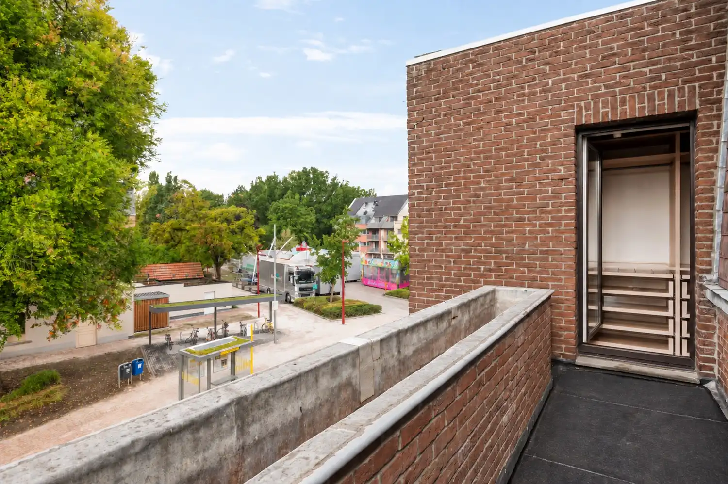 Ruim, instapklaar duplexappartement met 3 slaapkamers en 2 terrassen in centrum Lint foto 16