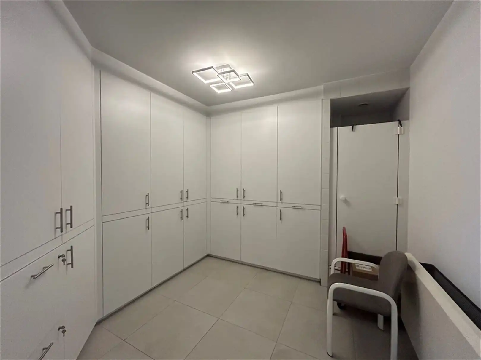 Kantoorgebouw foto 14