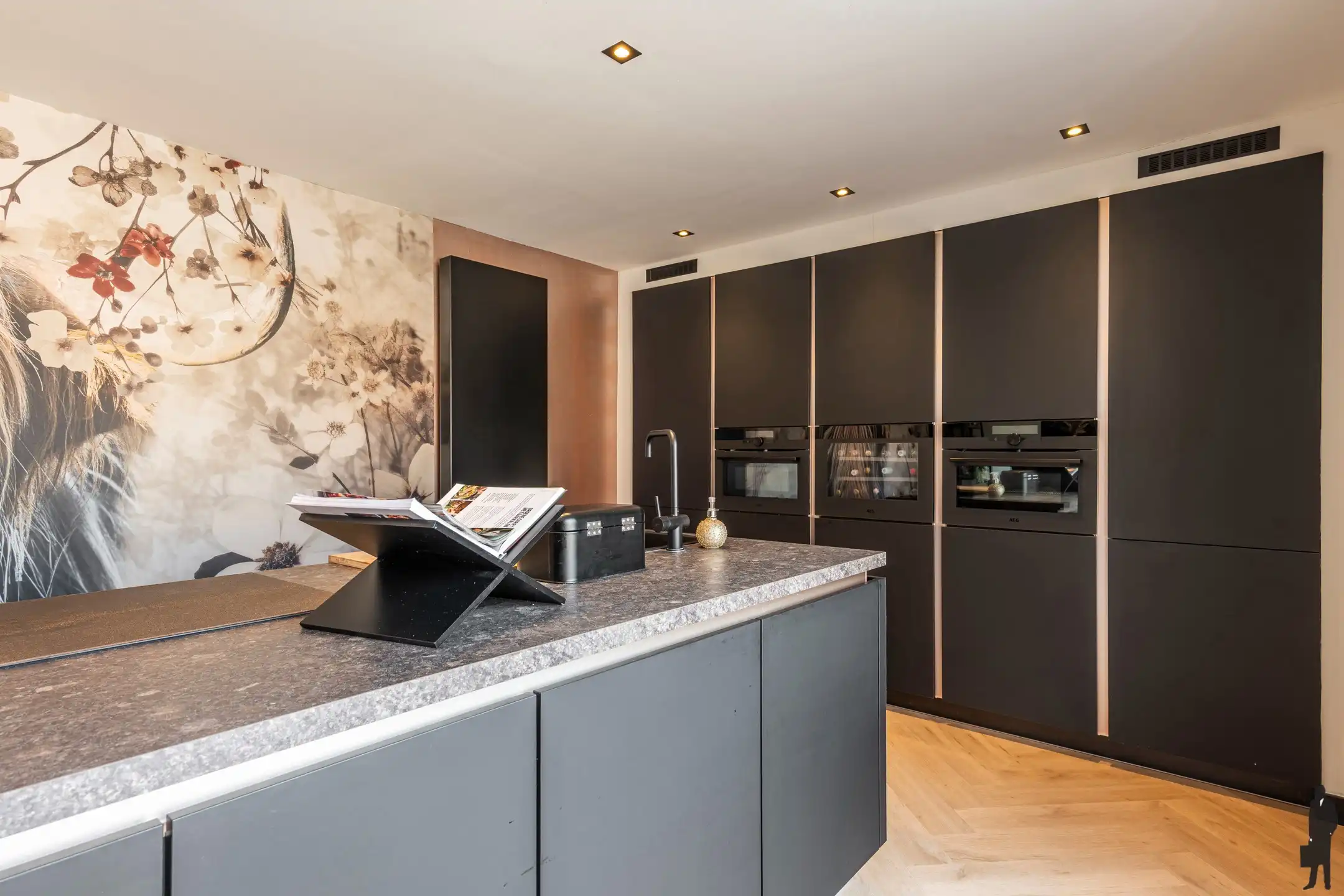 Instapklare woning met 4 slpk. te Minderhout foto 8