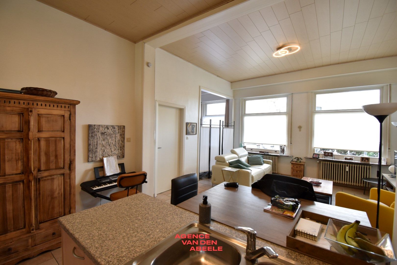 Opbrengsteigendom met 4 appartementen en ruime garage  foto 6