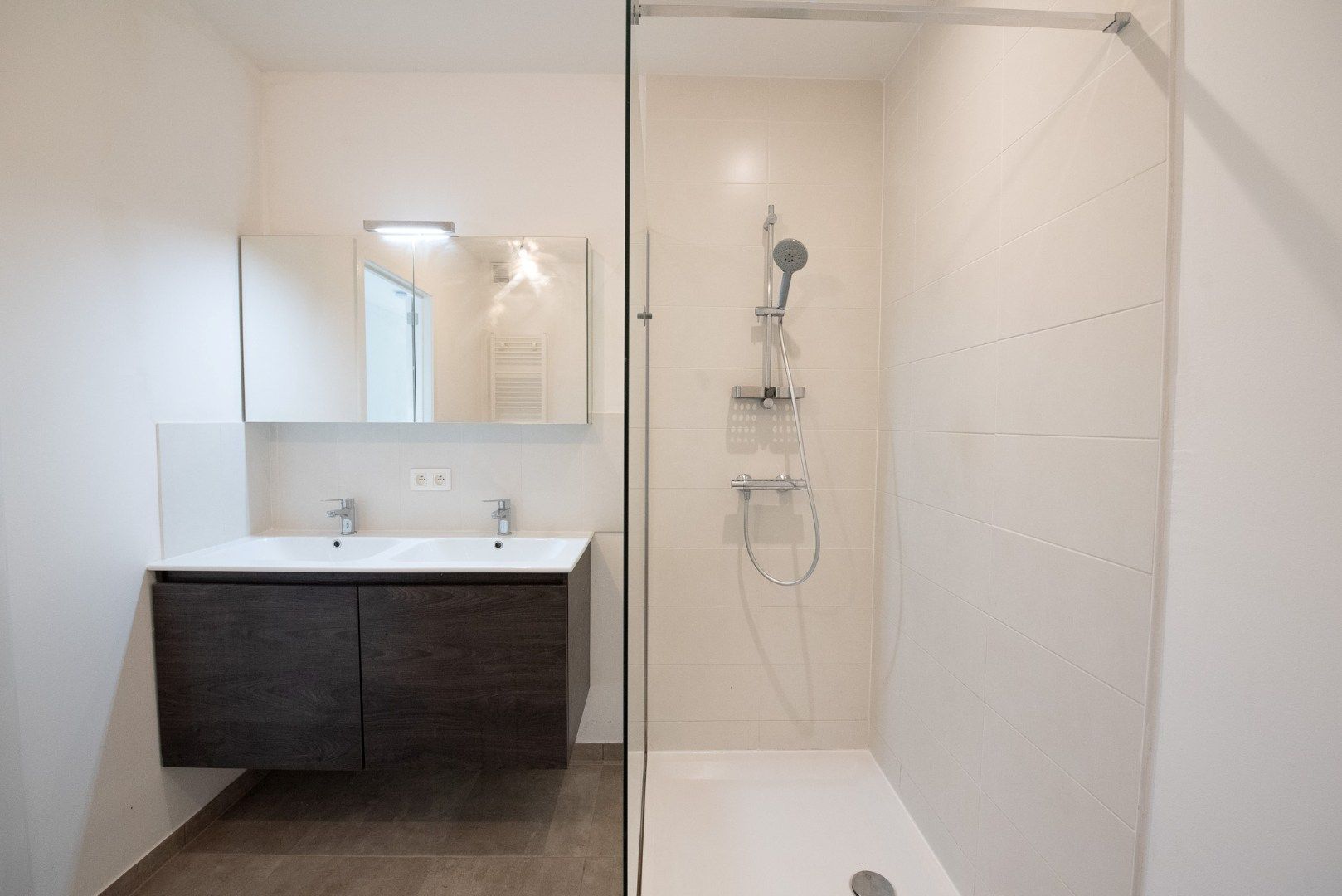 Volledig instapklaar appartement TE HUUR in centrum Waregem!  foto 10