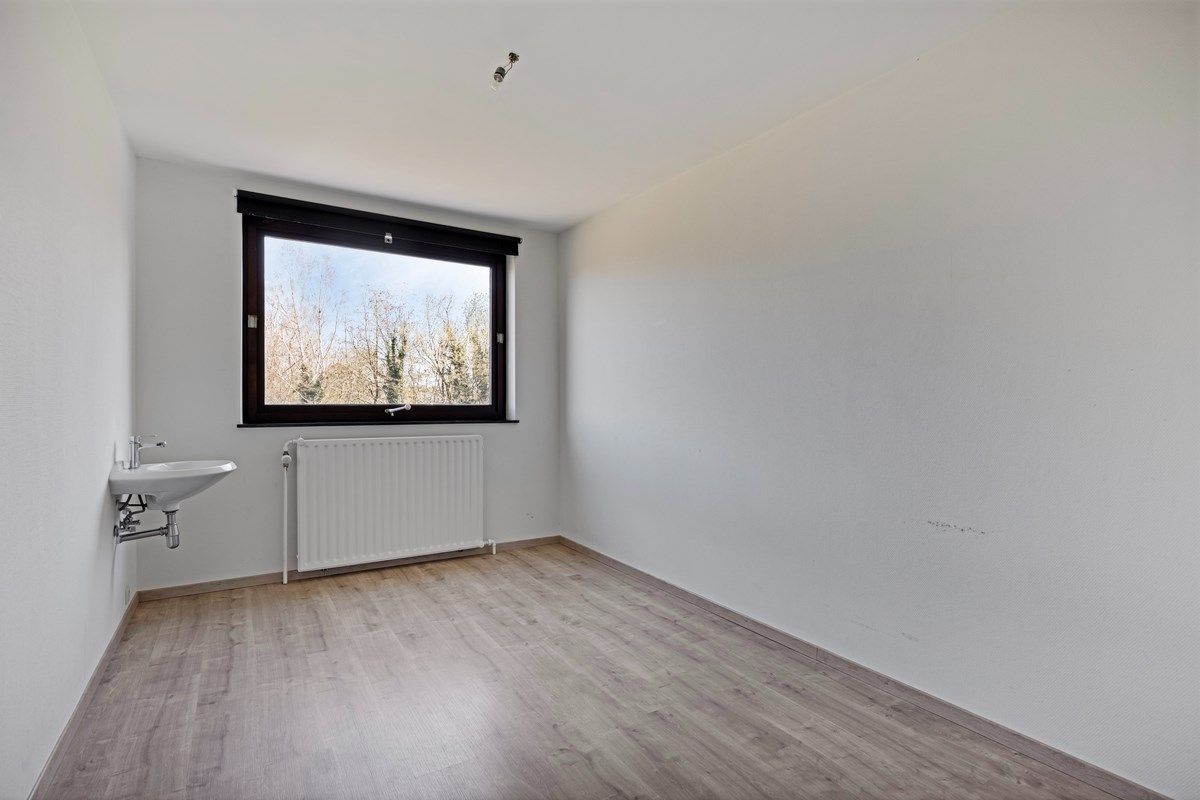 Villa met 4 slaapkamers op wandelafstand van centrum Lennik foto 12