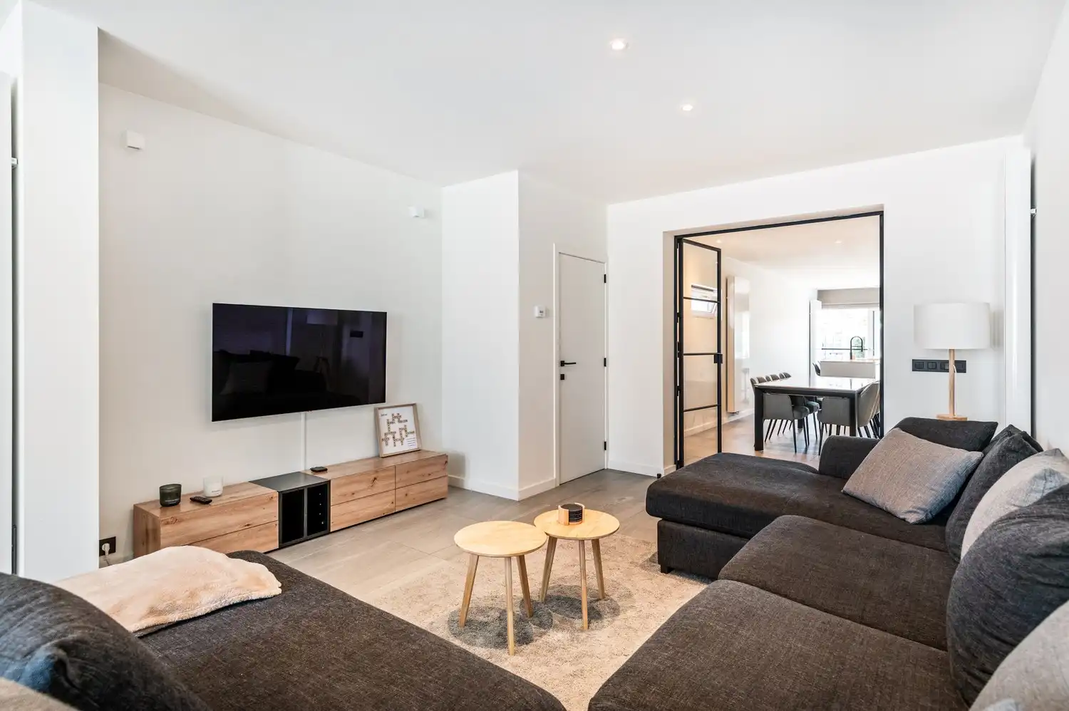 Stijlvol gerenoveerde woning met 3 slaapkamers op toplocatie nabij centrum Lier foto 5