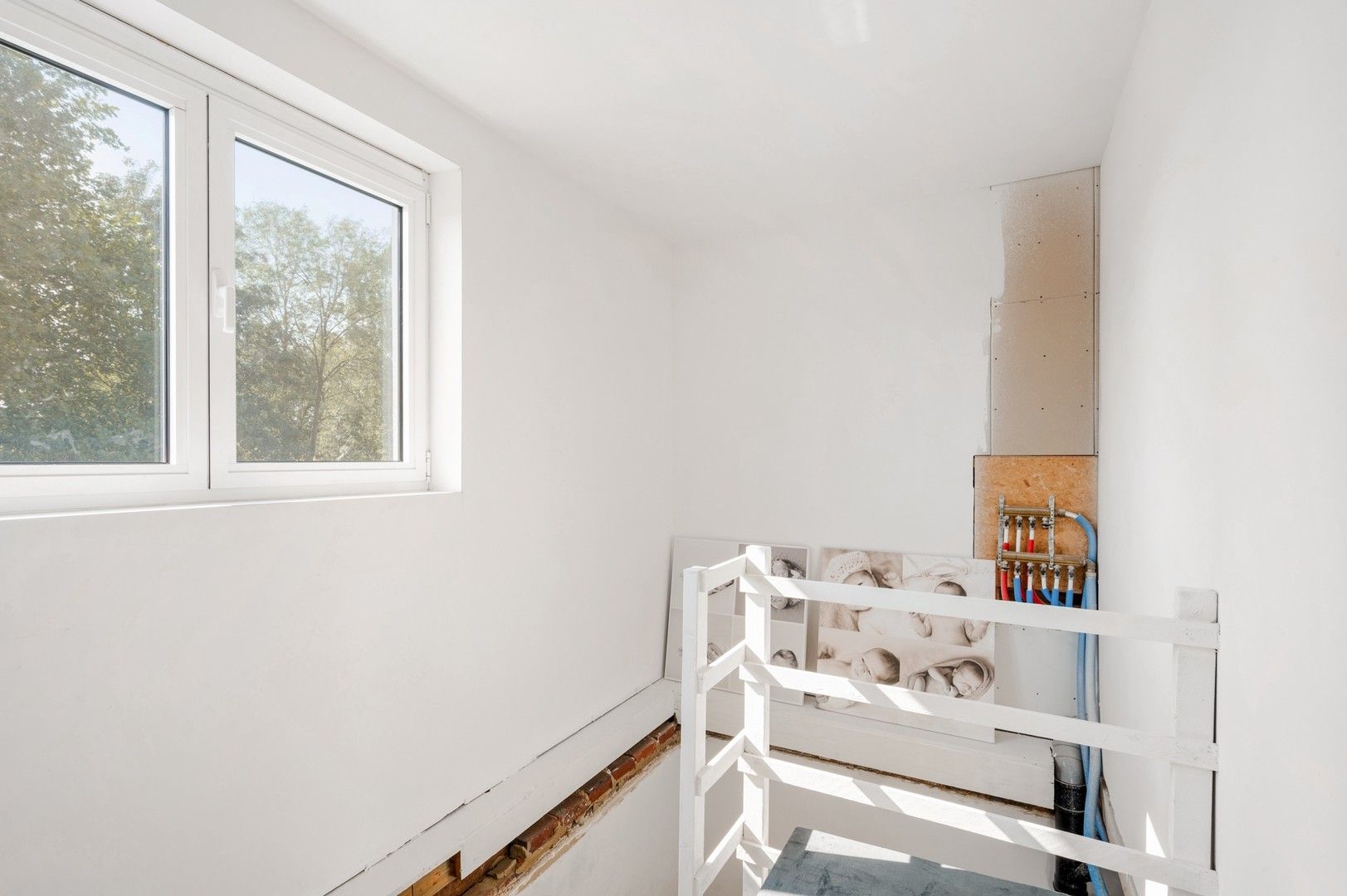Energiezuinige woning met 6 slaapkamers, kelderverdieping met garage, knusse tuin en vooral enorm veel mogelijkheden foto 16