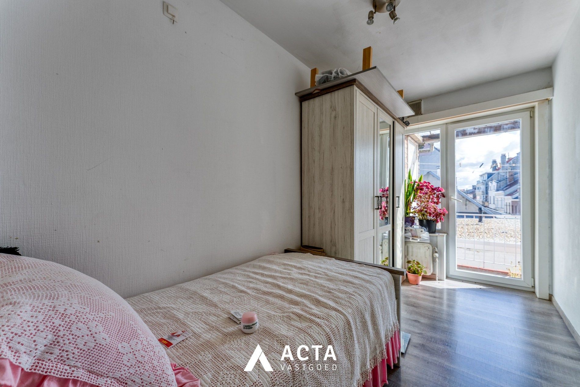 Gerenoveerde opbrengsteigendom met zes appartementen in centrum Oostende foto 23