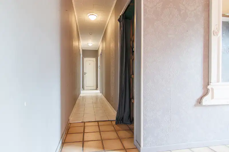 Interessant renovatieproject in groene omgeving op een knap perceel van bijna 12 are foto 14
