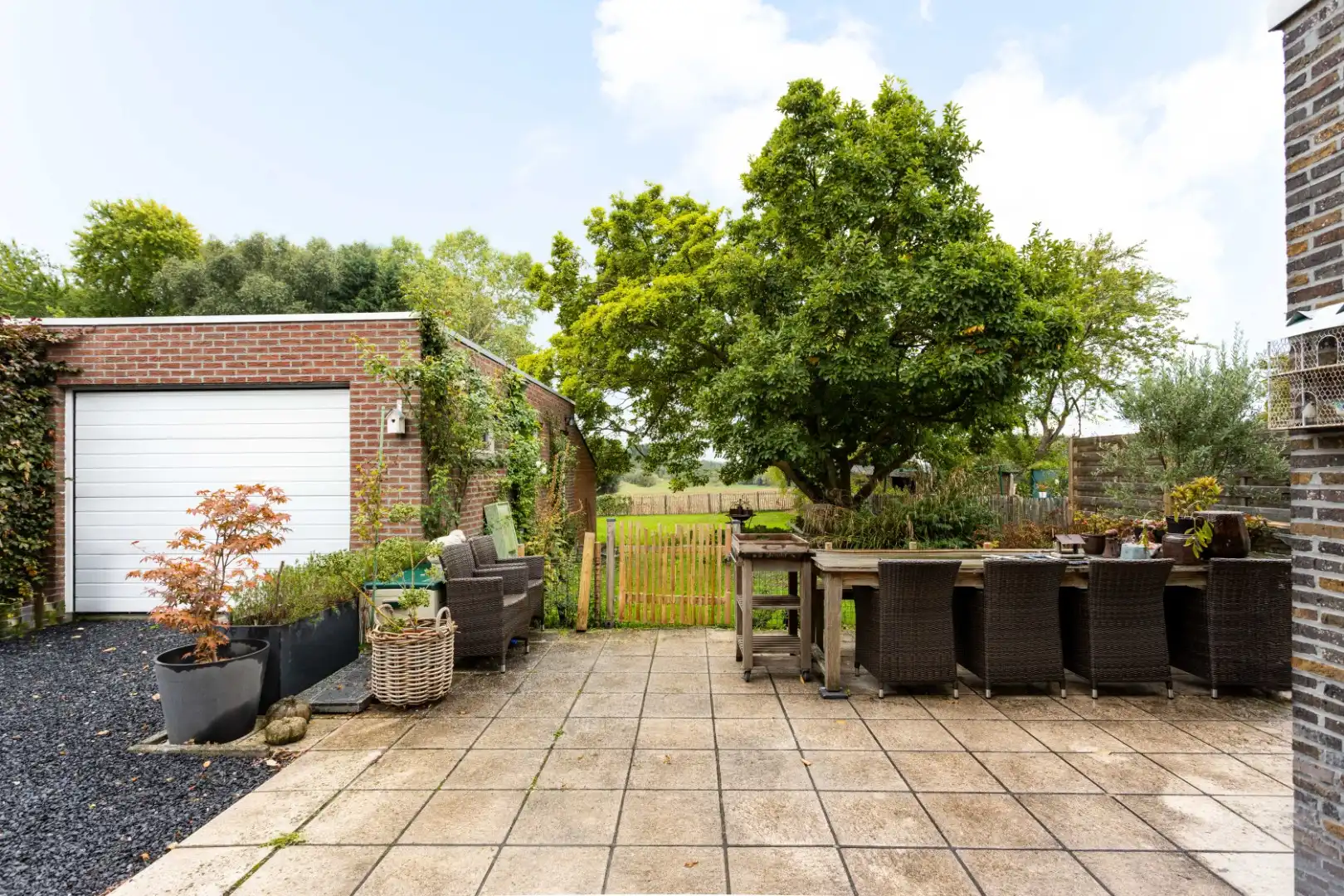 Super toffe instapklare woning met prachtige zonnige verzichten foto 31