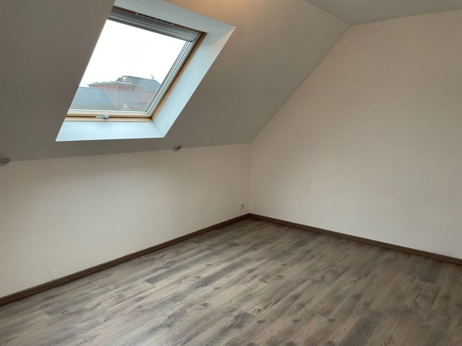 EENGEZINSWONING + tuin foto 16