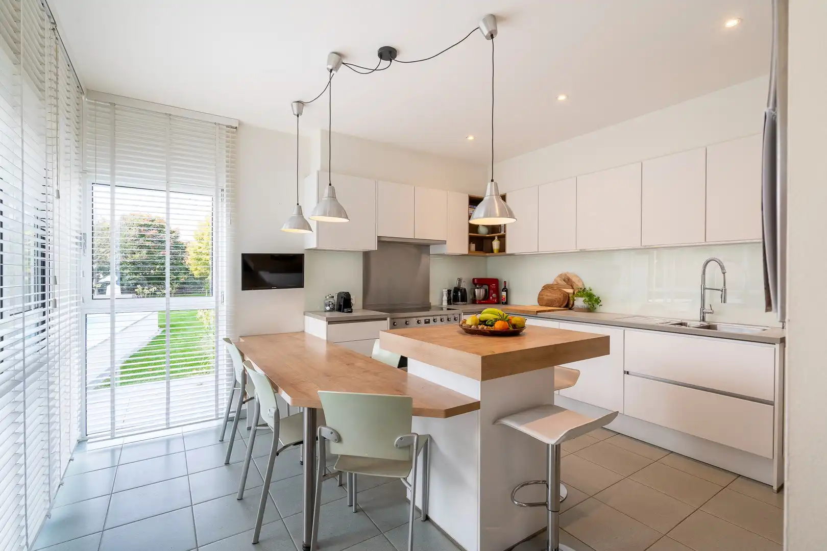 Uitzonderlijke villa van 320 m² gelegen in het pittoreske Leut, op een boogscheut van de Maas! foto 11