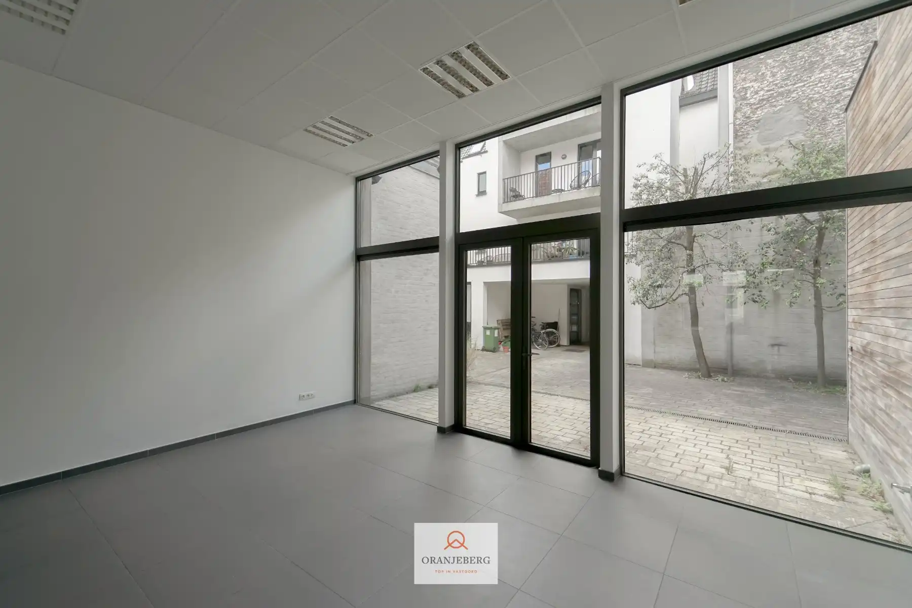 Handelspand 178 m²  te huur in Burgstraat foto 14