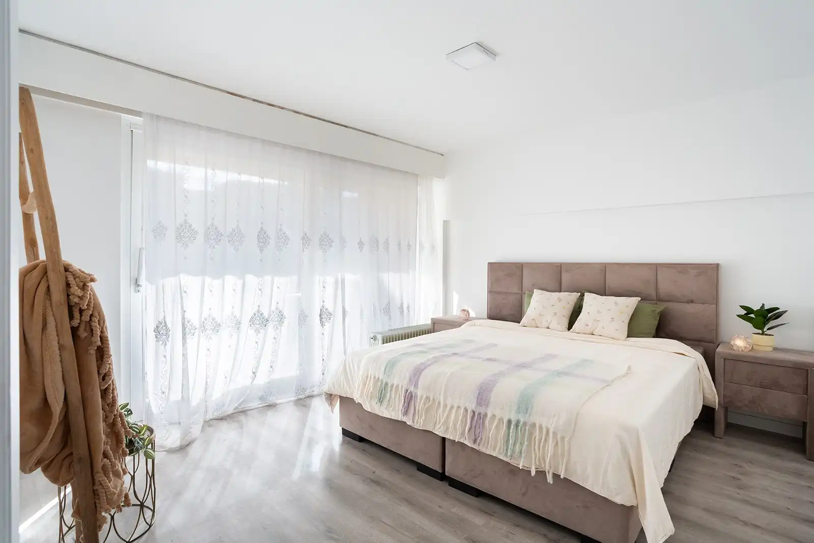 Drie slaapkamers, twee terrassen, één centrale ligging foto 11