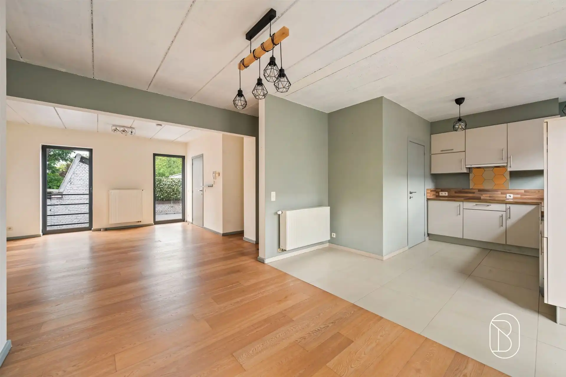 Leuk appartement met gezellig terras, 3 slk en carport.  foto 4