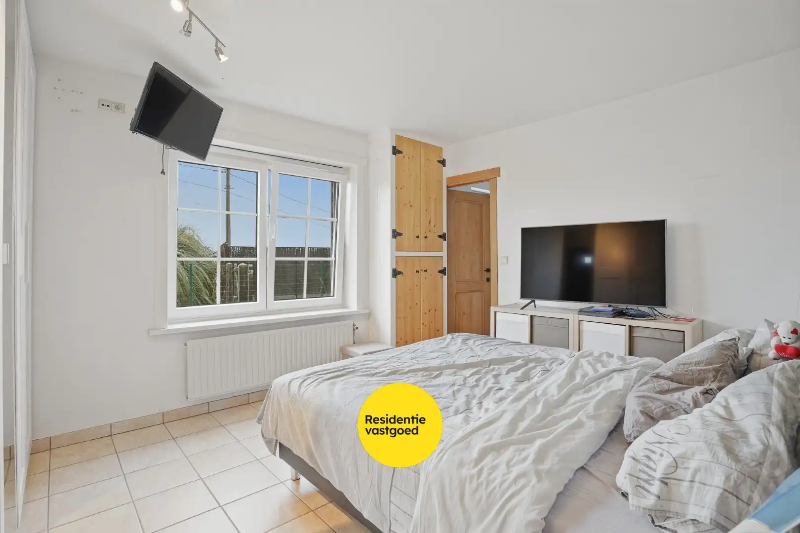 Landelijk gelegen villa met loods in Aartrijke foto 16