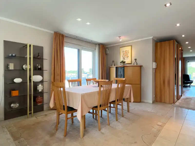 LUXUEUS WOONAPPARTEMENT IN OOSTDUINKERKE MET GARAGE ÉN PARKING foto 16