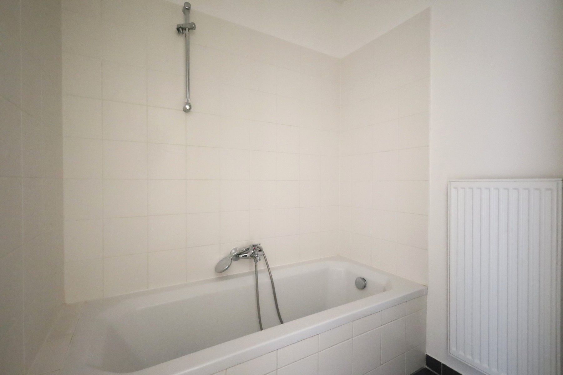 Lichtrijk appartement met terras foto 9