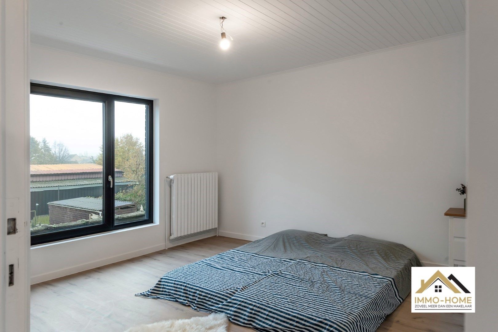 Zeer ruime woning met prachtig open zicht op agrarisch gebied foto 12