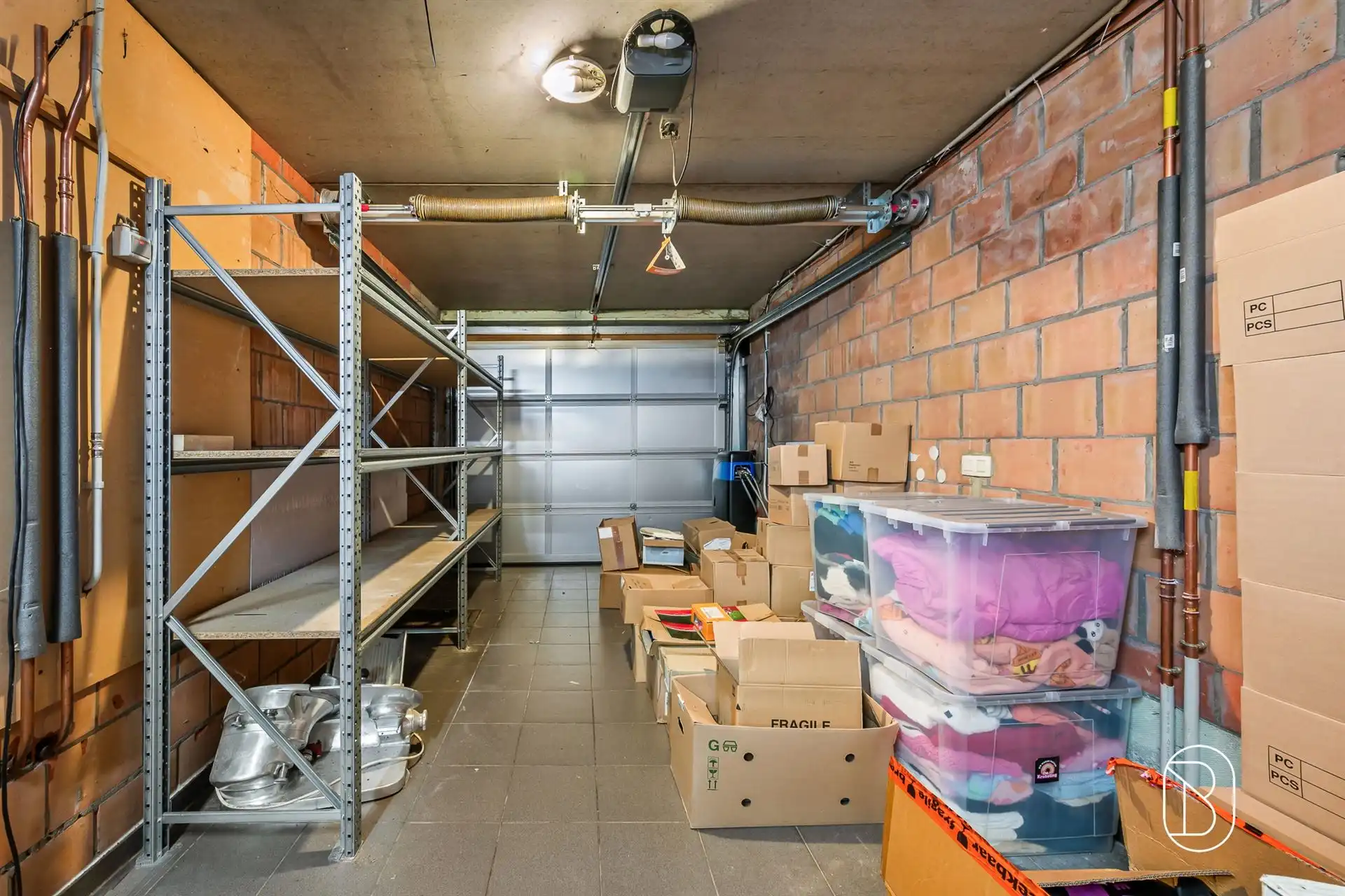 Voormalige bakkerij met woonst, garage, tuin en potentieel foto 11