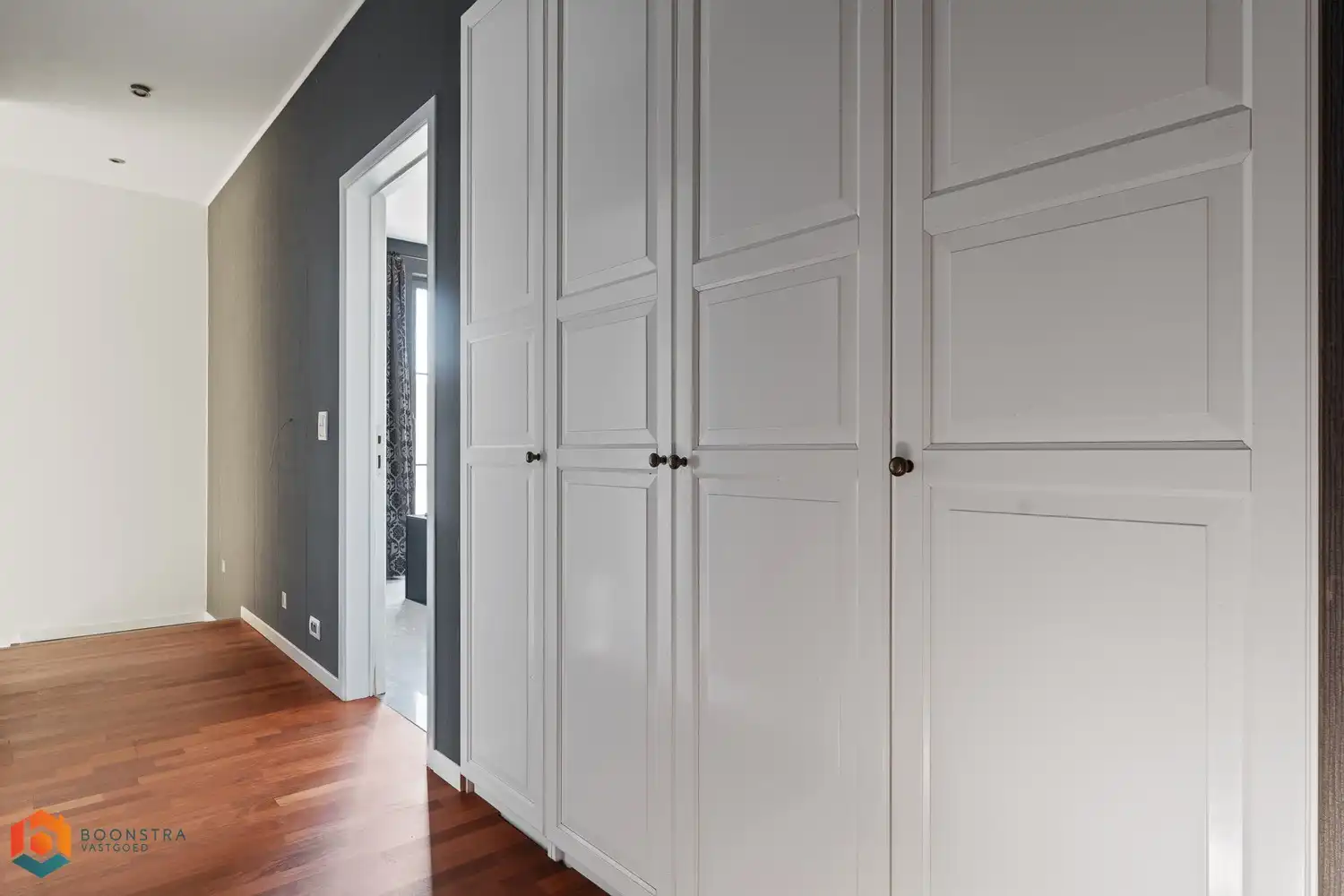 Handelspand met woonst en ruime parking op een perceel van 2592 m² te Rotselaar foto 21